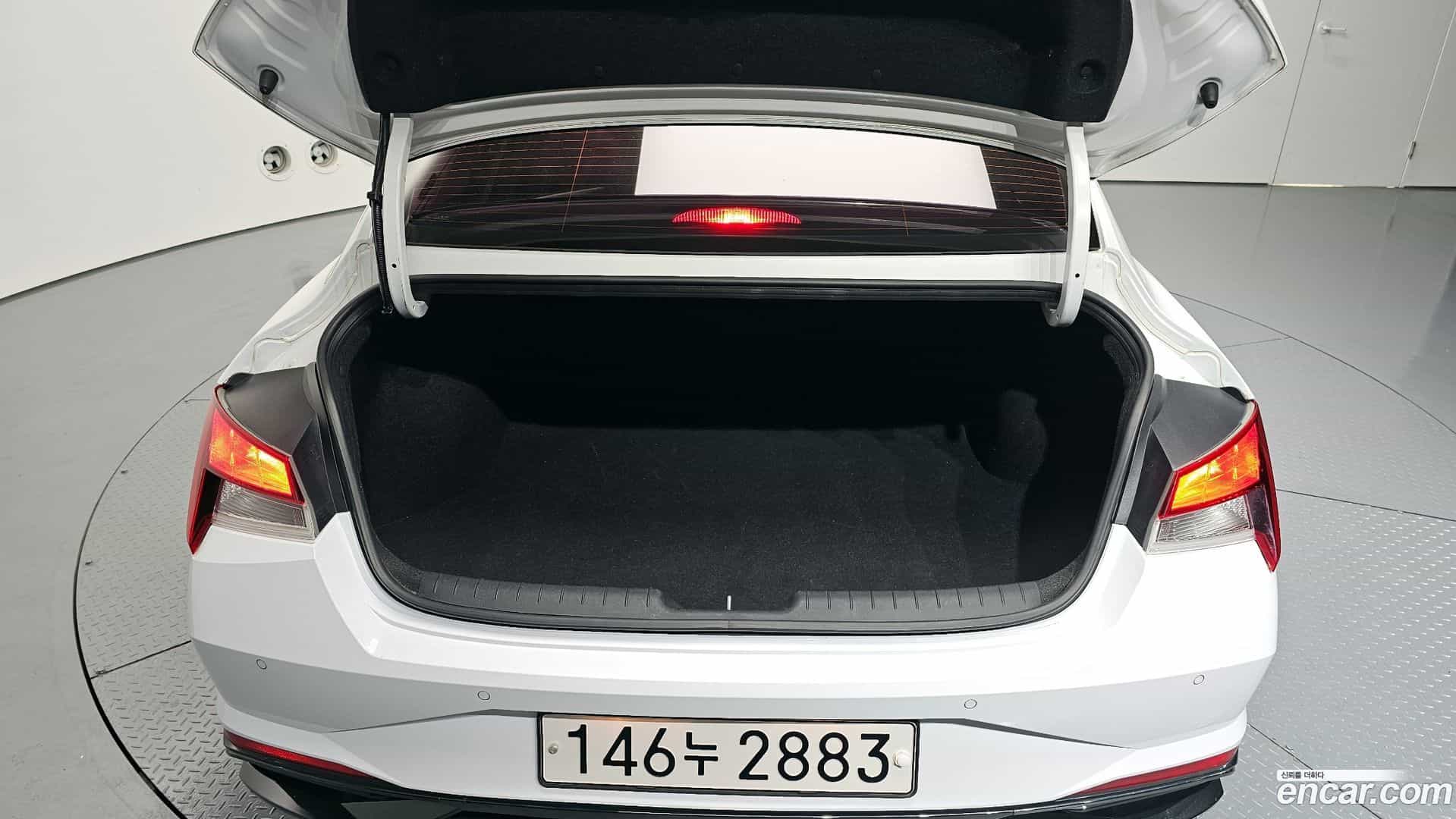 AVANTE Hyundai 2020.5-OPTION-024