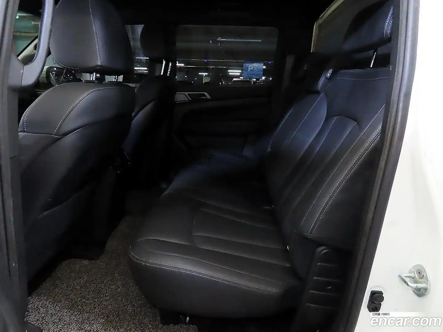 Rexton KG Mobility 2021.8-INNER-007