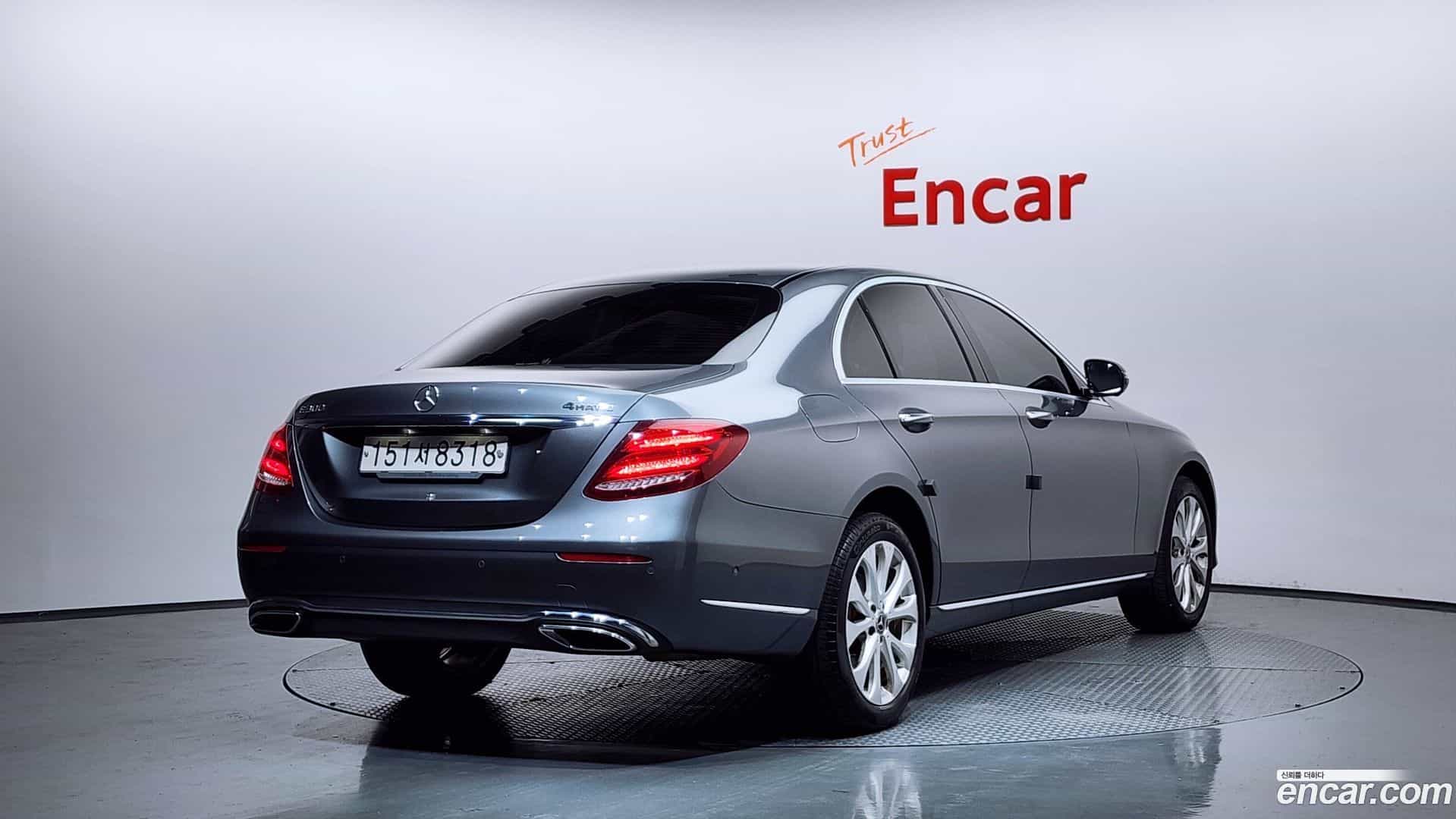 E-Class Mercedes-Benz 2020.5-OUTER-002