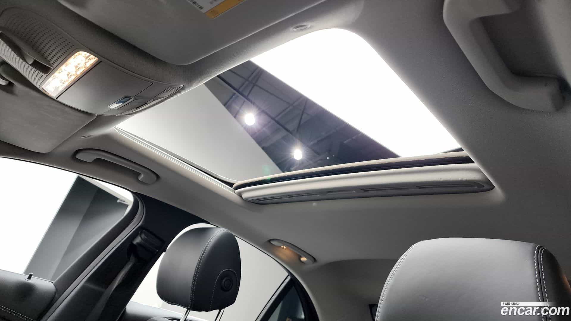 E-Class Mercedes-Benz 2020.5-OPTION-022