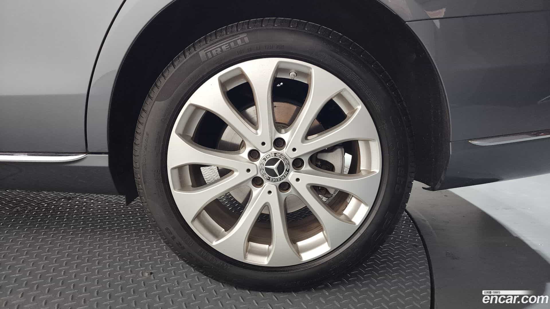 E-Class Mercedes-Benz 2020.5-OUTER-031