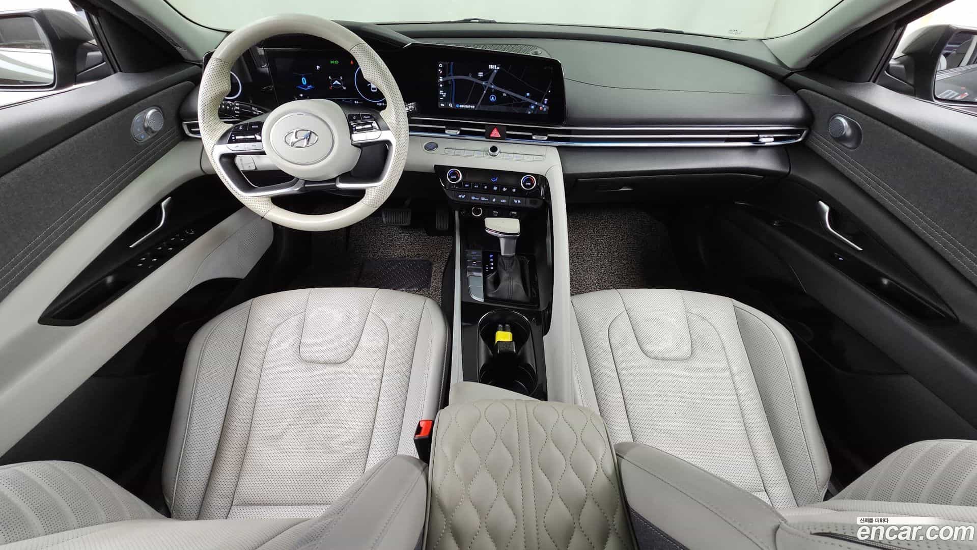 AVANTE Hyundai 2020.9-INNER-007