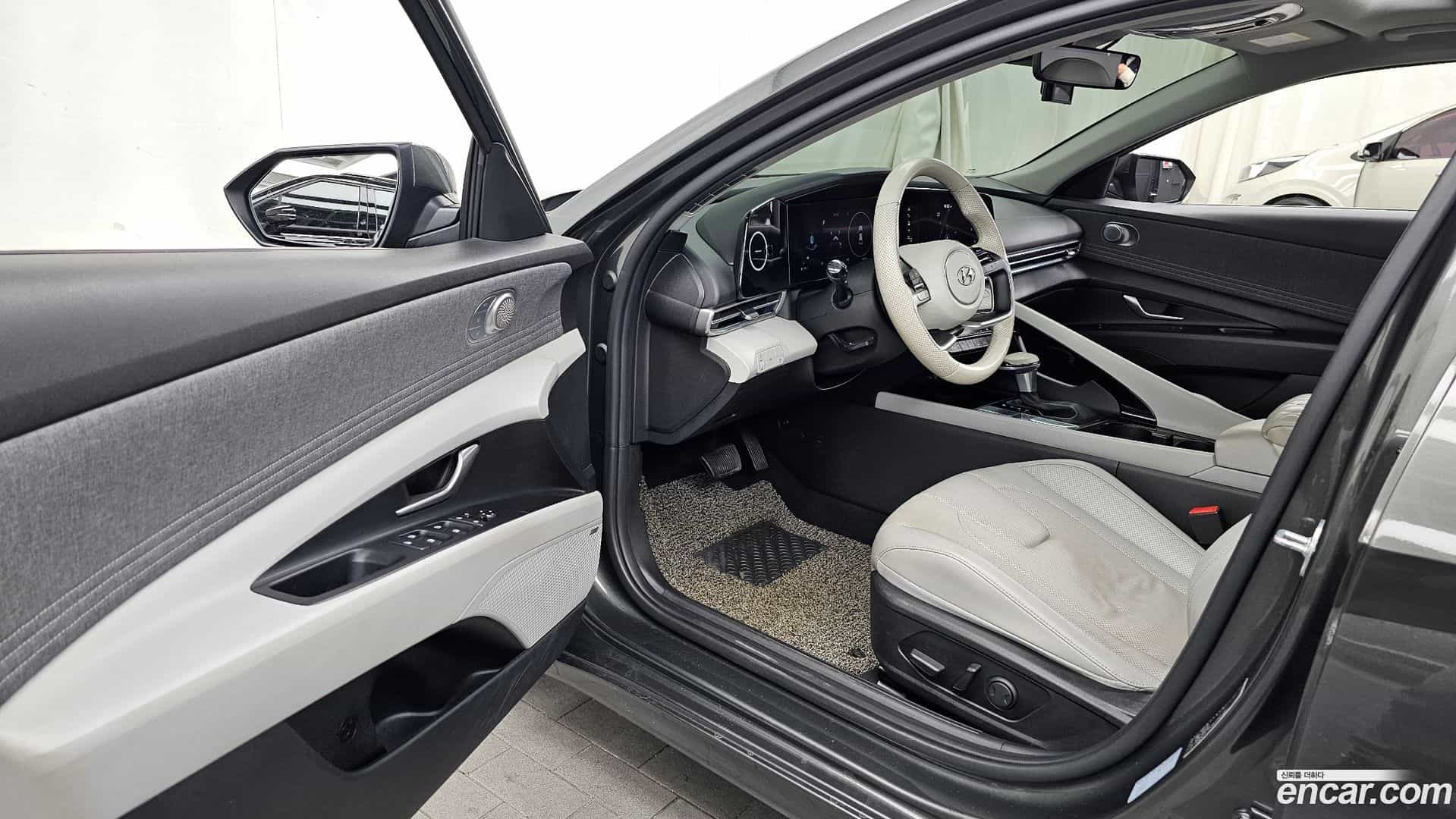 AVANTE Hyundai 2020.9-INNER-010