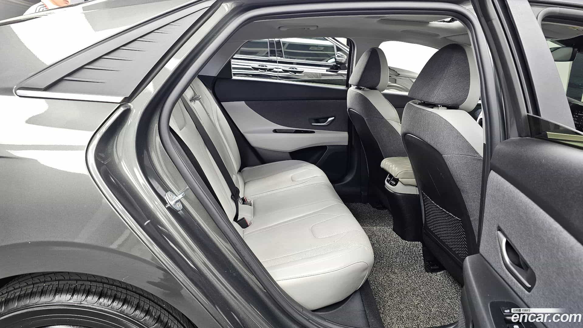 AVANTE Hyundai 2020.9-OPTION-016