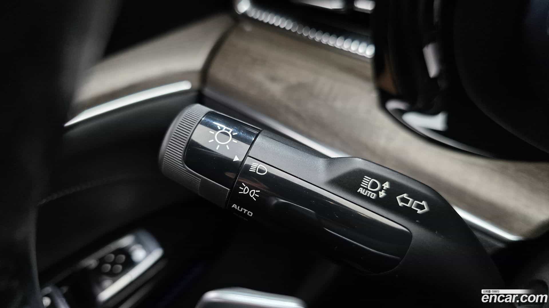 K5 Kia 2020.2-OPTION-043