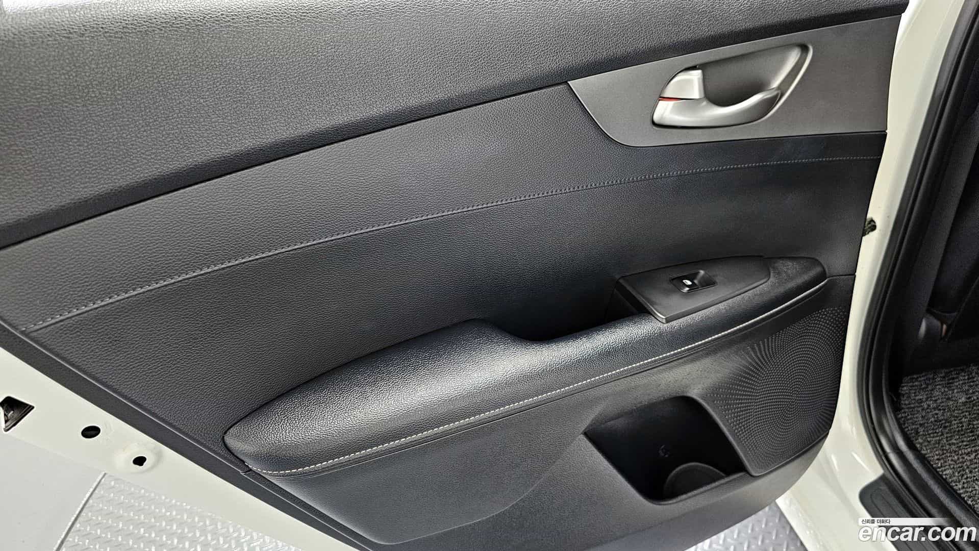 K3 Kia 2019.3-INNER-035