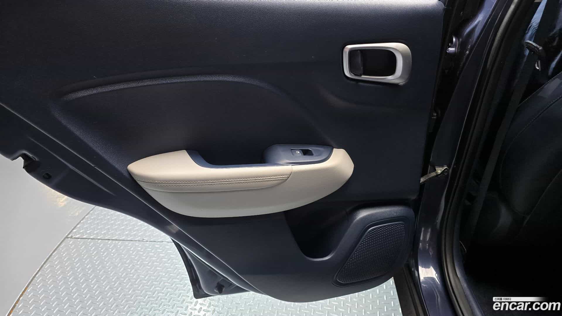 Venue Hyundai 2022.11-INNER-035