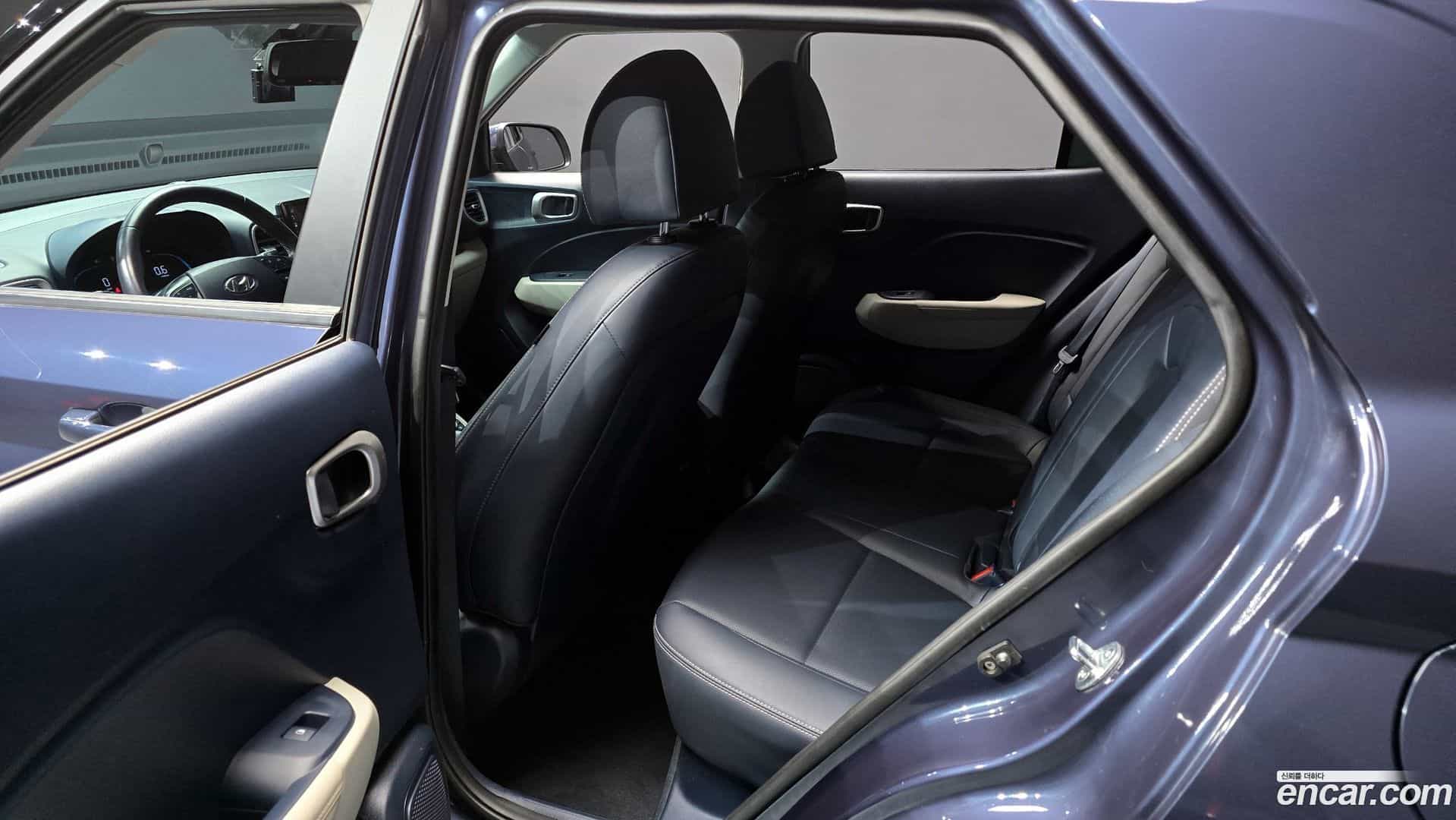 Venue Hyundai 2022.11-INNER-036