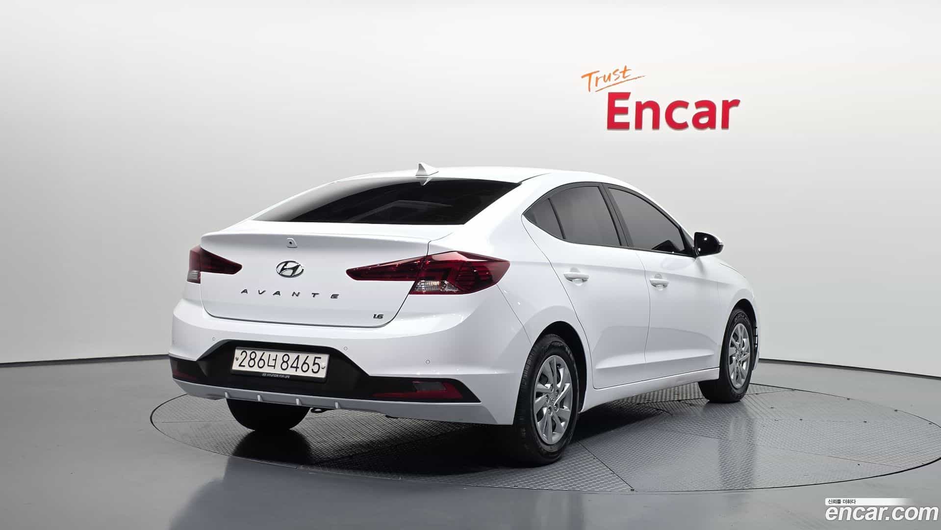 AVANTE Hyundai 2019.1-OUTER-002