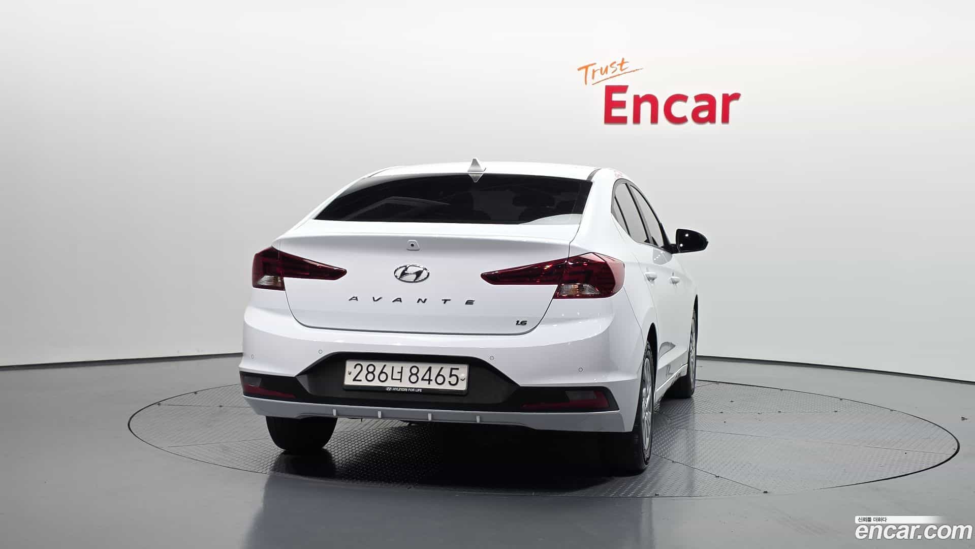 AVANTE Hyundai 2019.1-OUTER-004