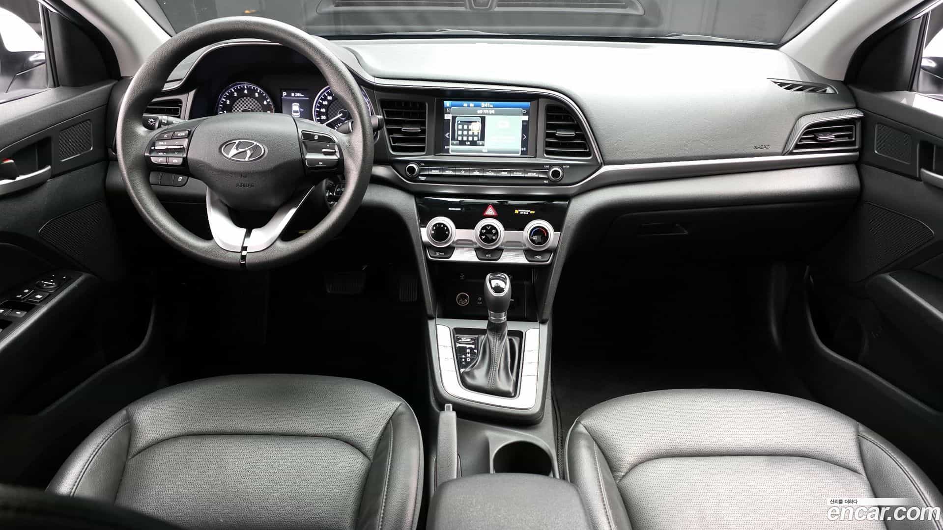 AVANTE Hyundai 2019.1-INNER-007