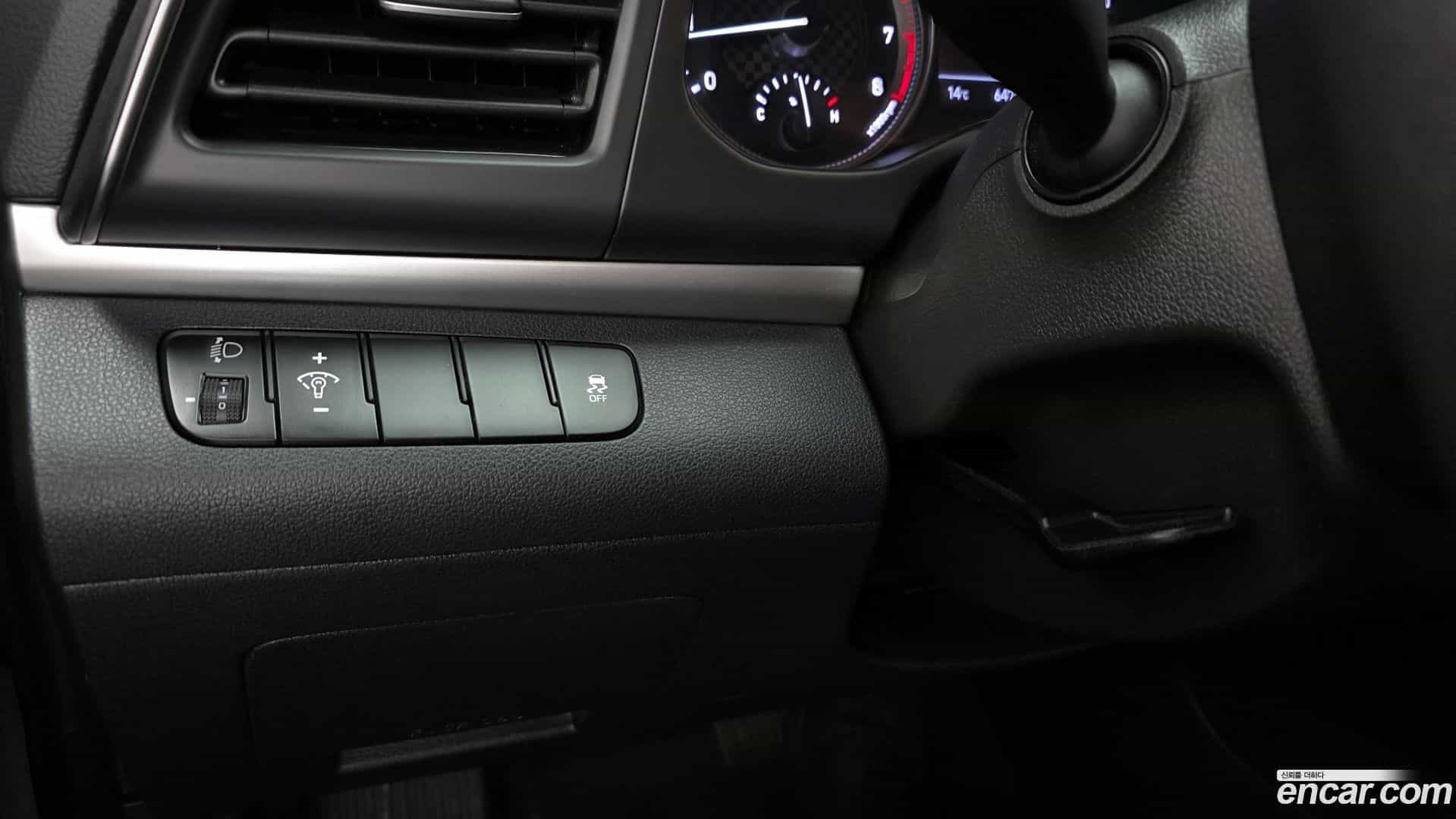 AVANTE Hyundai 2019.1-OPTION-022
