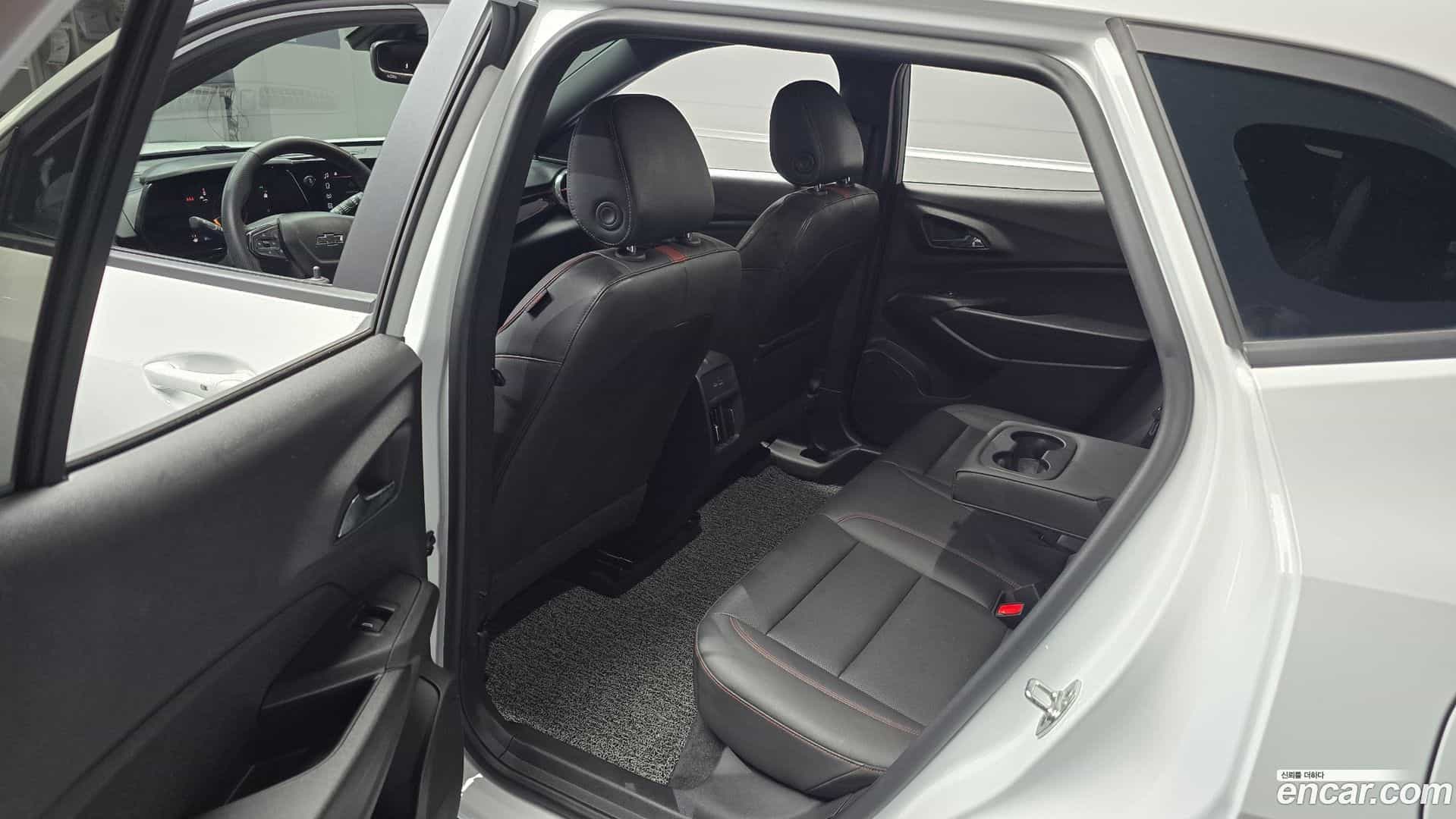 Trax Chevrolet 2023.9-OPTION-015