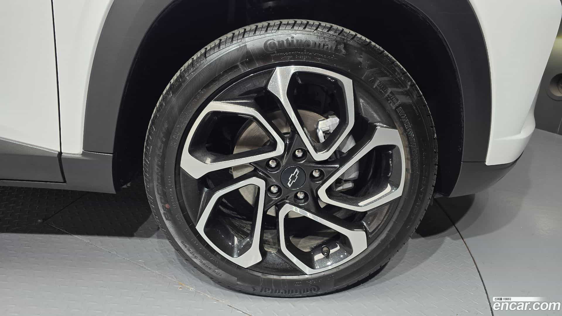 Trax Chevrolet 2023.9-OUTER-031