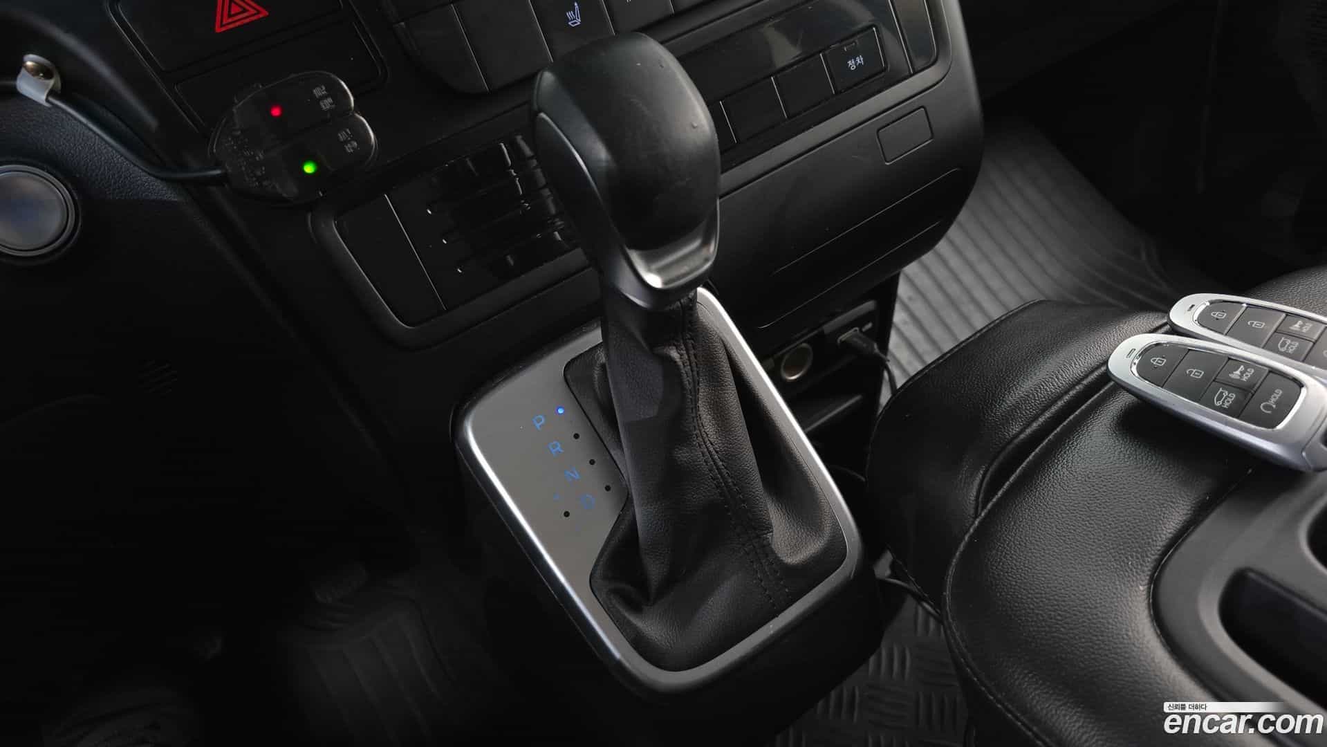 Staria Hyundai 2022.0-INNER-009