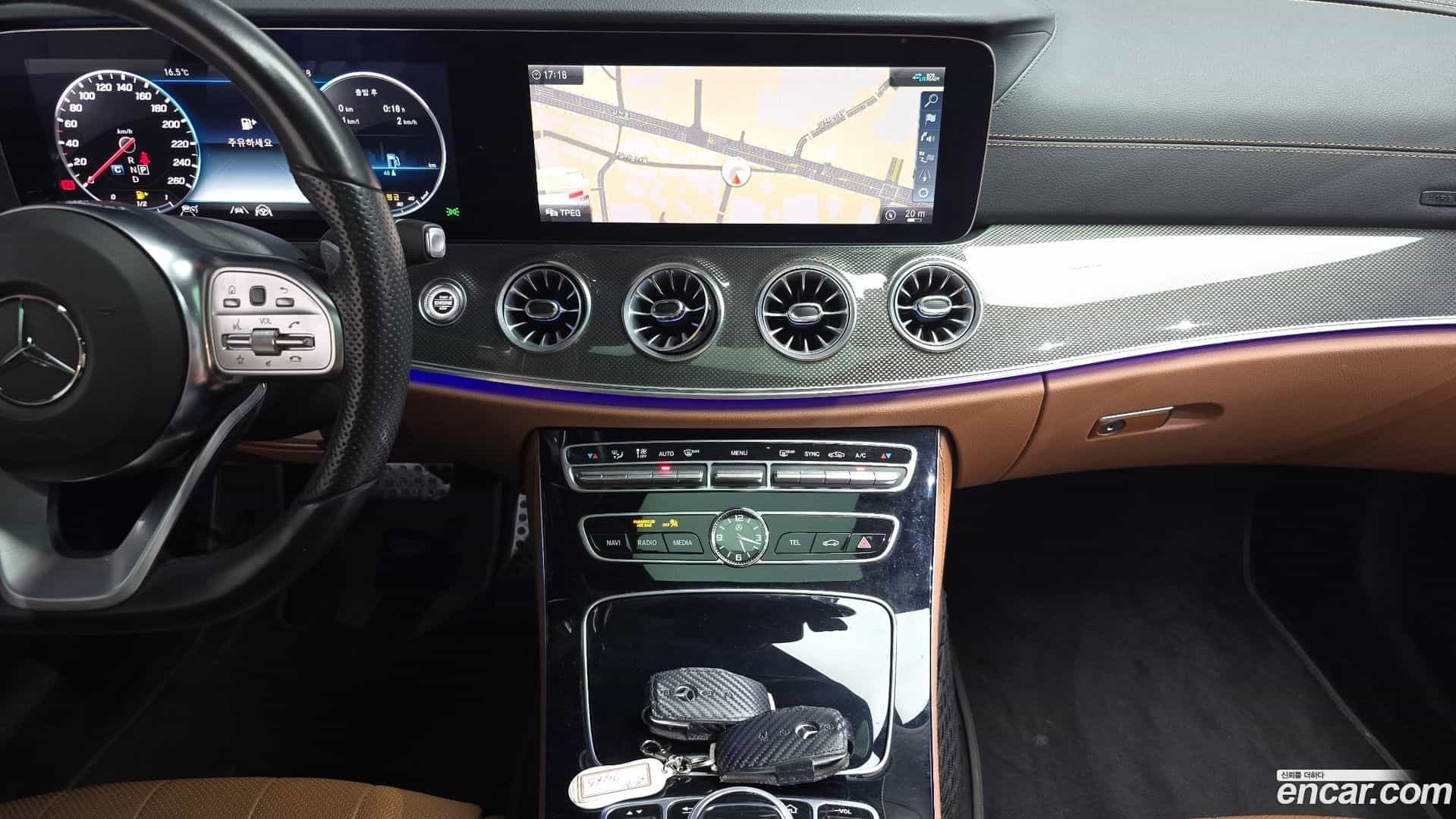 E-Class Mercedes-Benz 2020.8-OPTION-018
