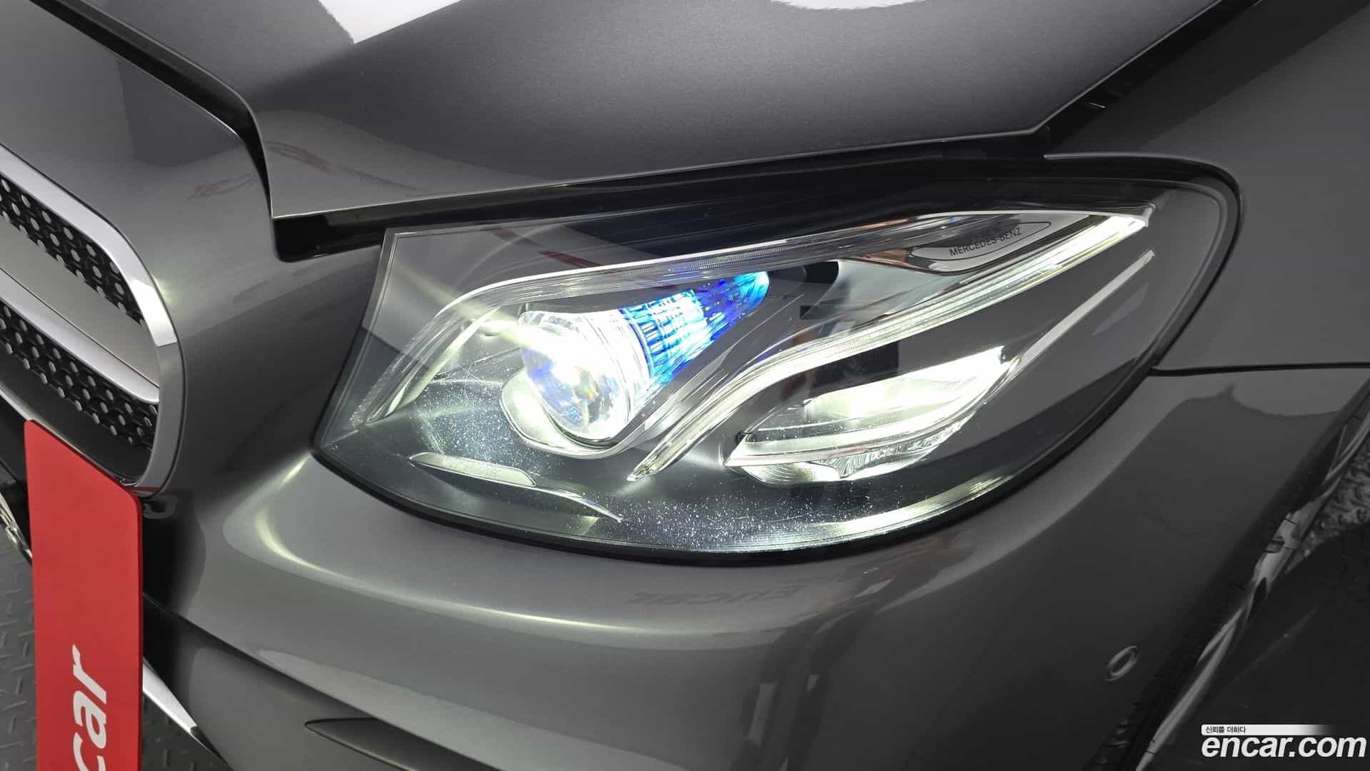 E-Class Mercedes-Benz 2020.8-OUTER-032