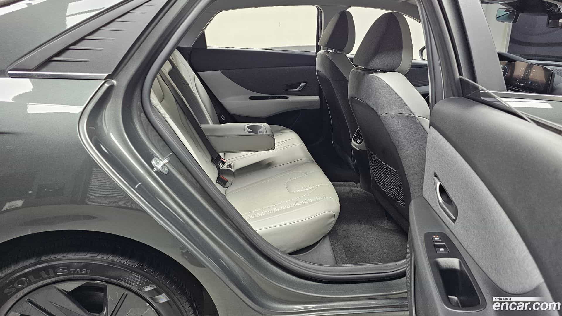 AVANTE Hyundai 2021.2-OPTION-016