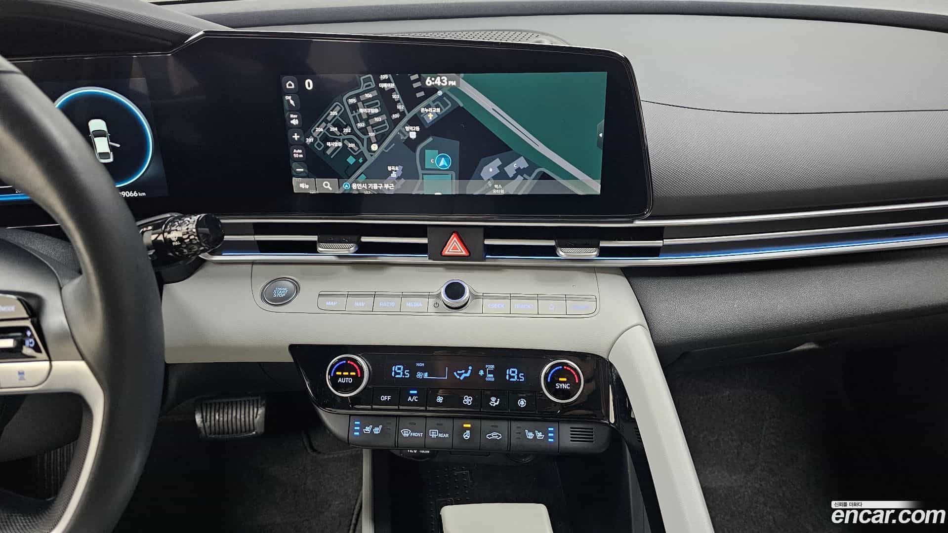 AVANTE Hyundai 2021.2-OPTION-018
