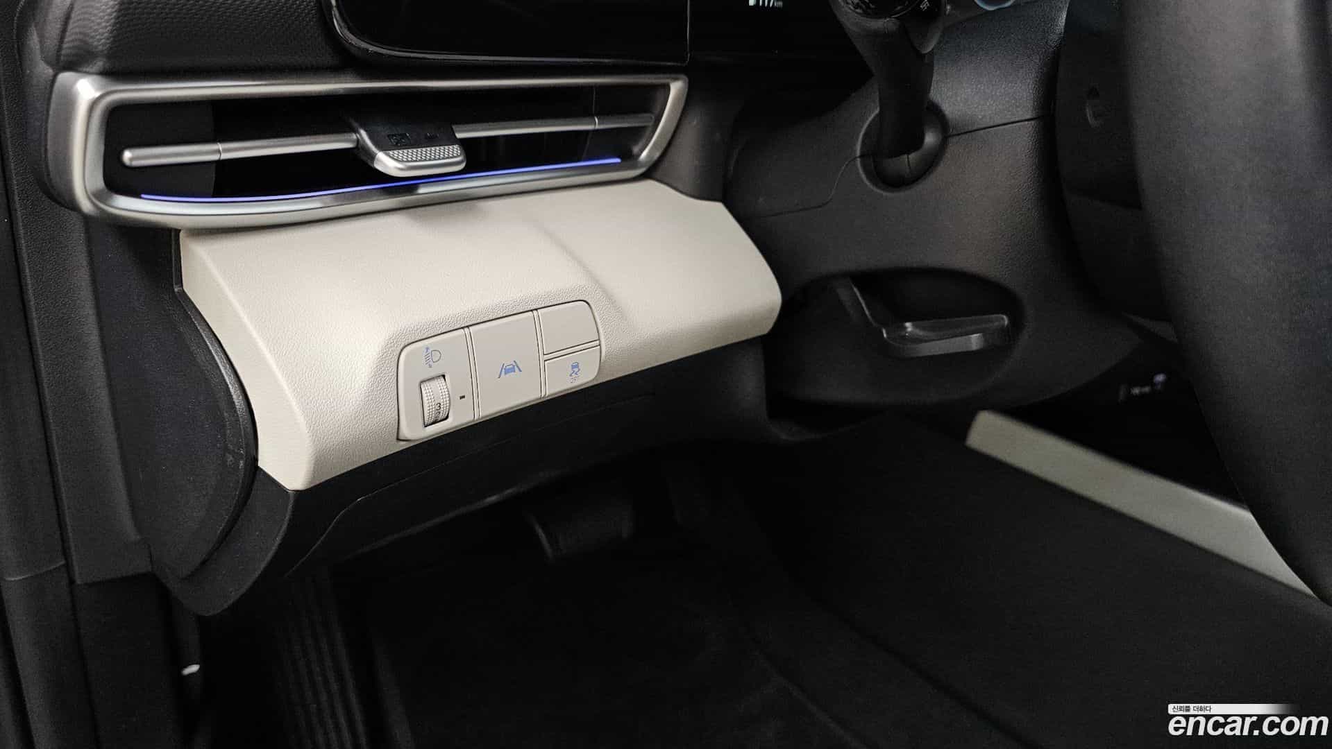 AVANTE Hyundai 2021.2-OPTION-043