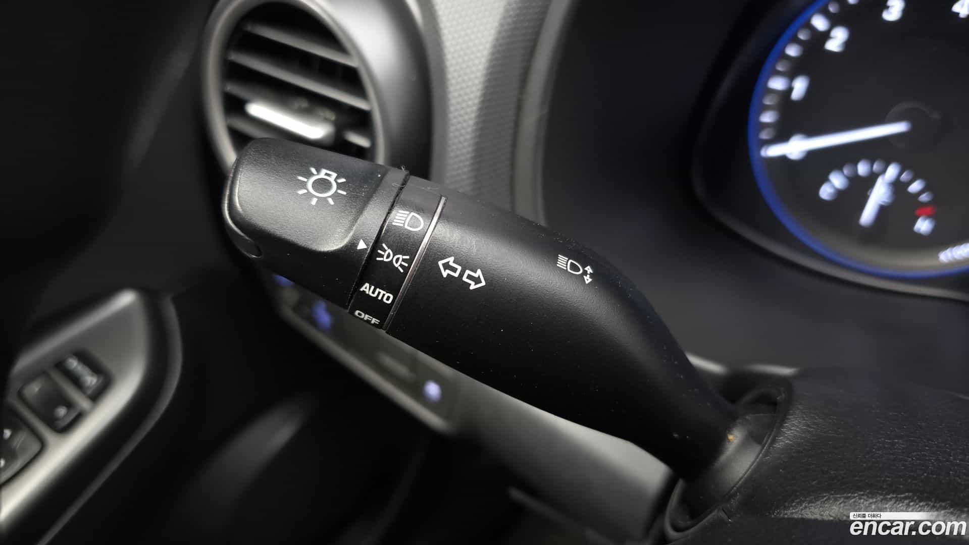 Kona Hyundai 2018.1-OPTION-023