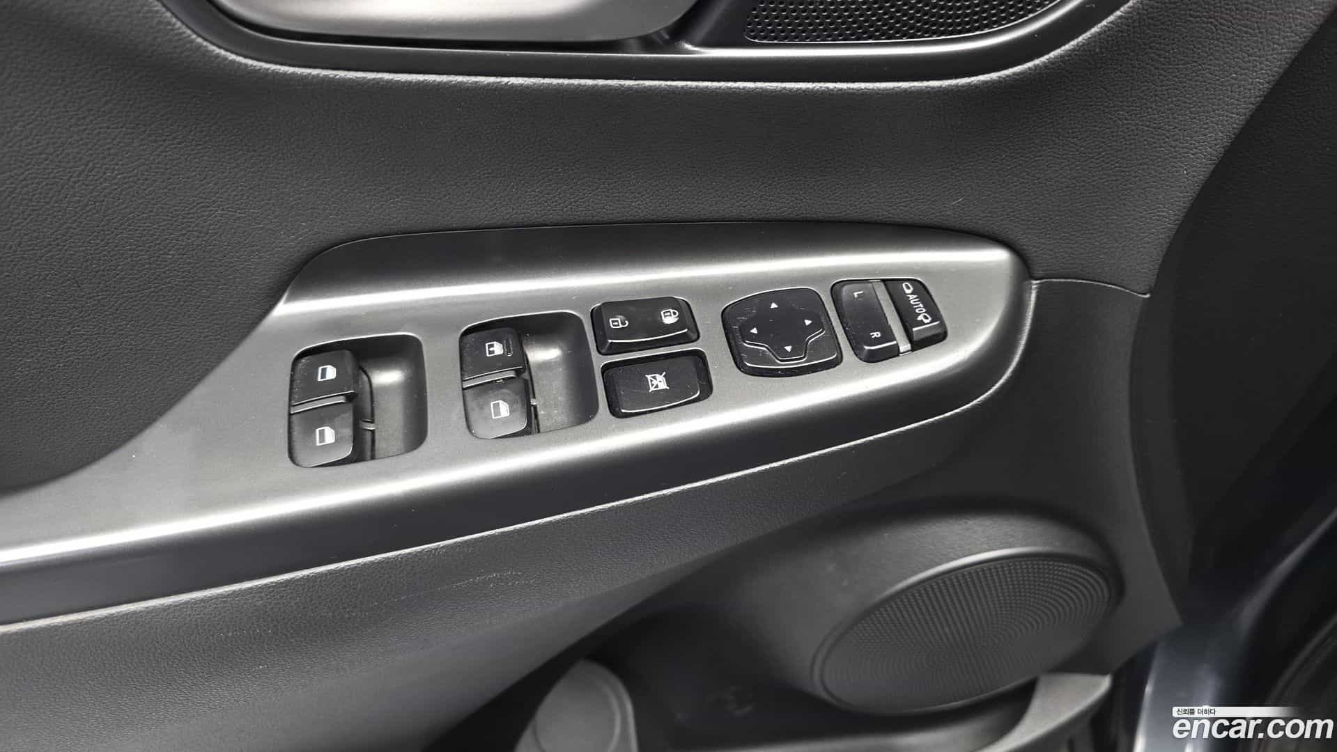 Kona Hyundai 2018.1-OPTION-040