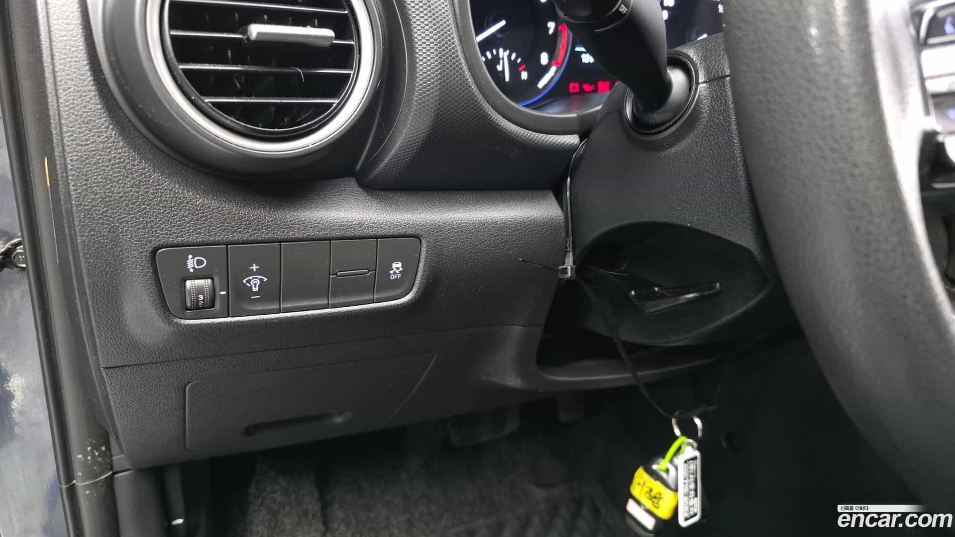 Kona Hyundai 2018.1-OPTION-041