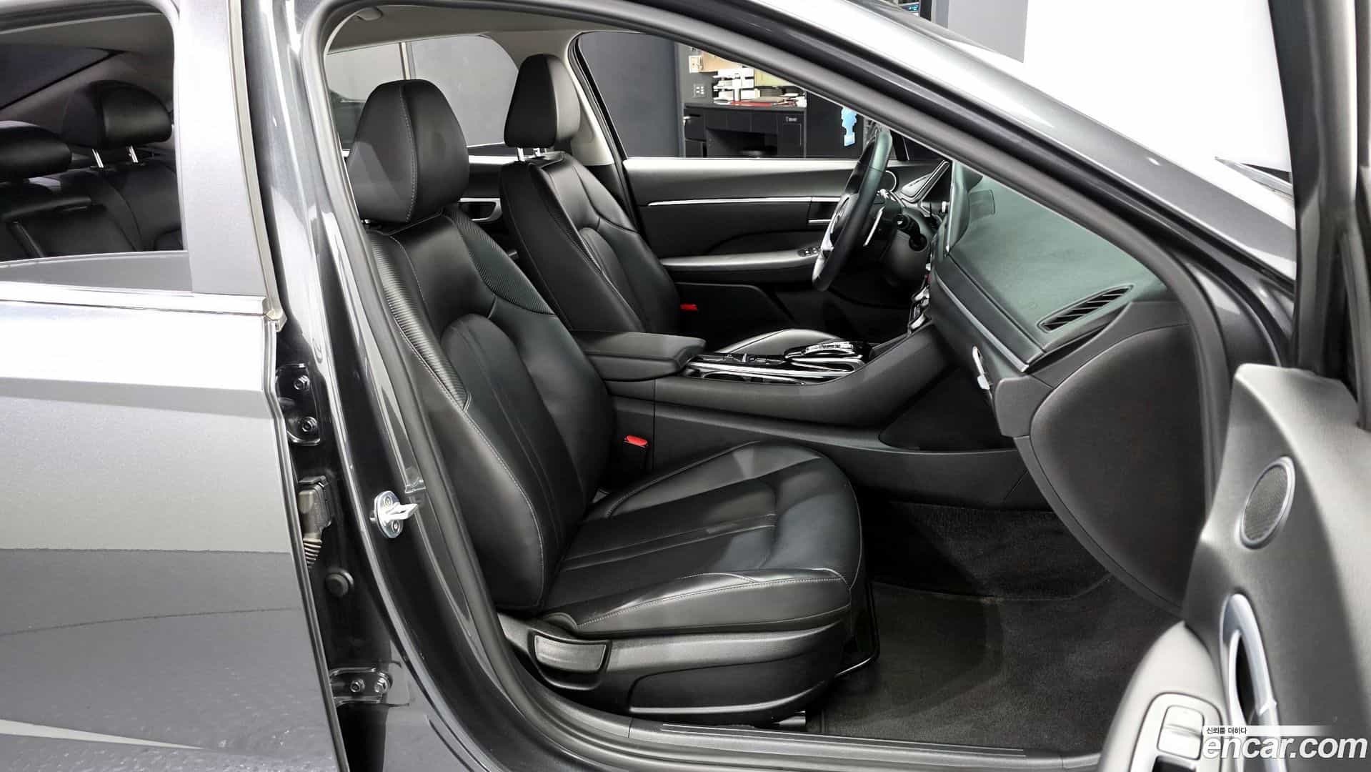 Sonata Hyundai 2019.9-OPTION-015