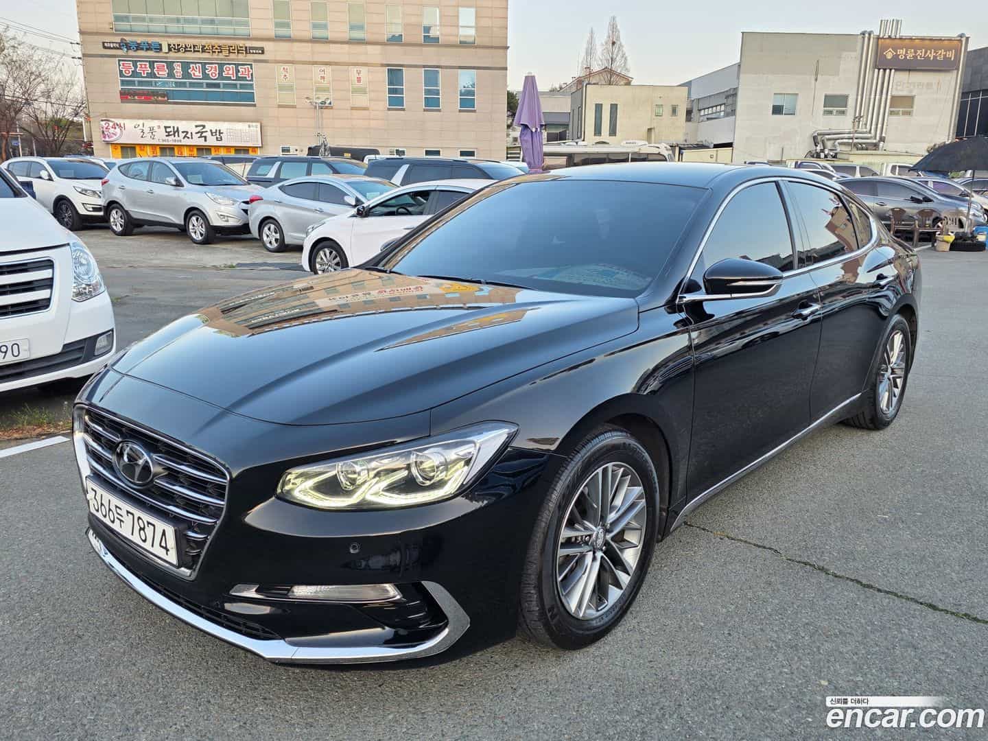 Grandeur Hyundai 2017.1-OUTER-002