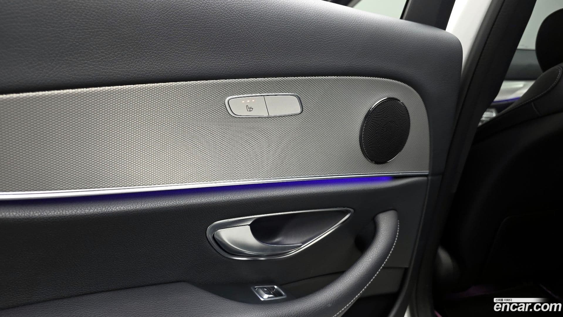 Main__Slider__Photo:E-Class Mercedes-Benz 2018.5-18