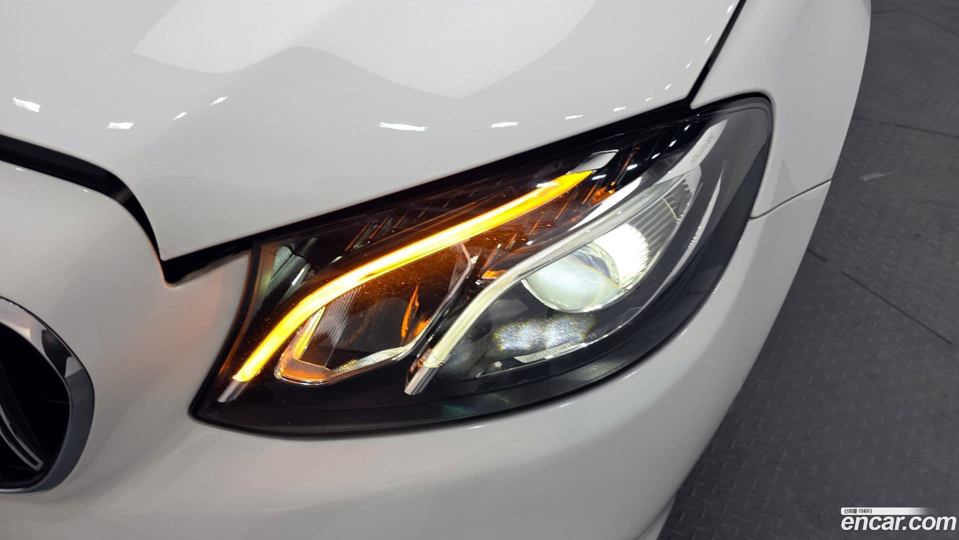 Main__Slider__Photo:E-Class Mercedes-Benz 2018.5-21