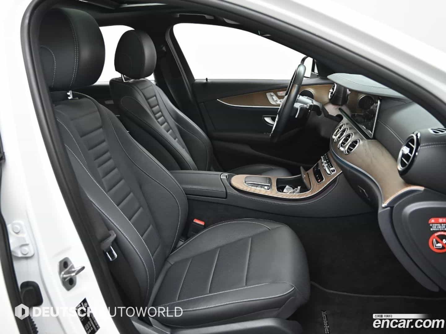 E-Class Mercedes-Benz 2020.11-INNER-010