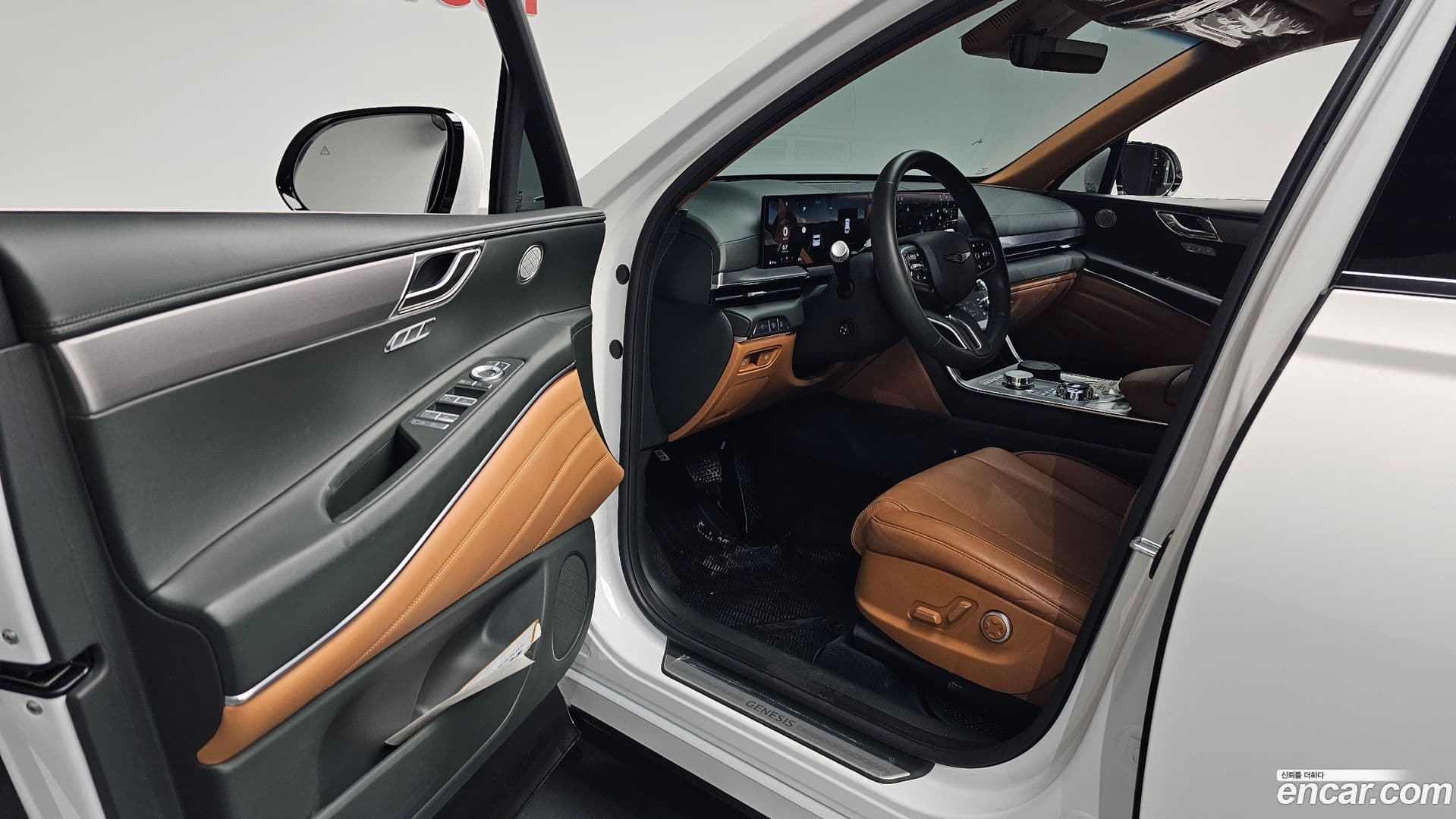 Main__Slider__Photo:GV80 Genesis 2024.3-9