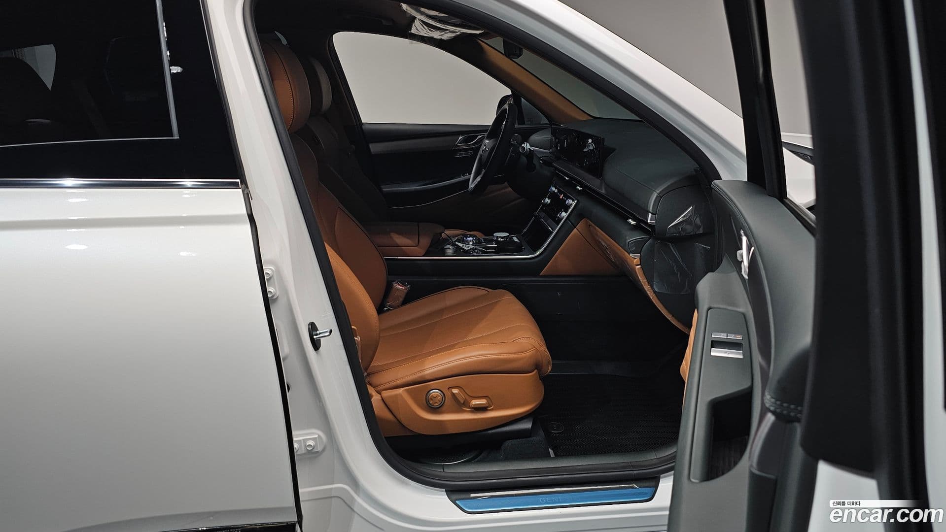 Main__Slider__Photo:GV80 Genesis 2024.3-25