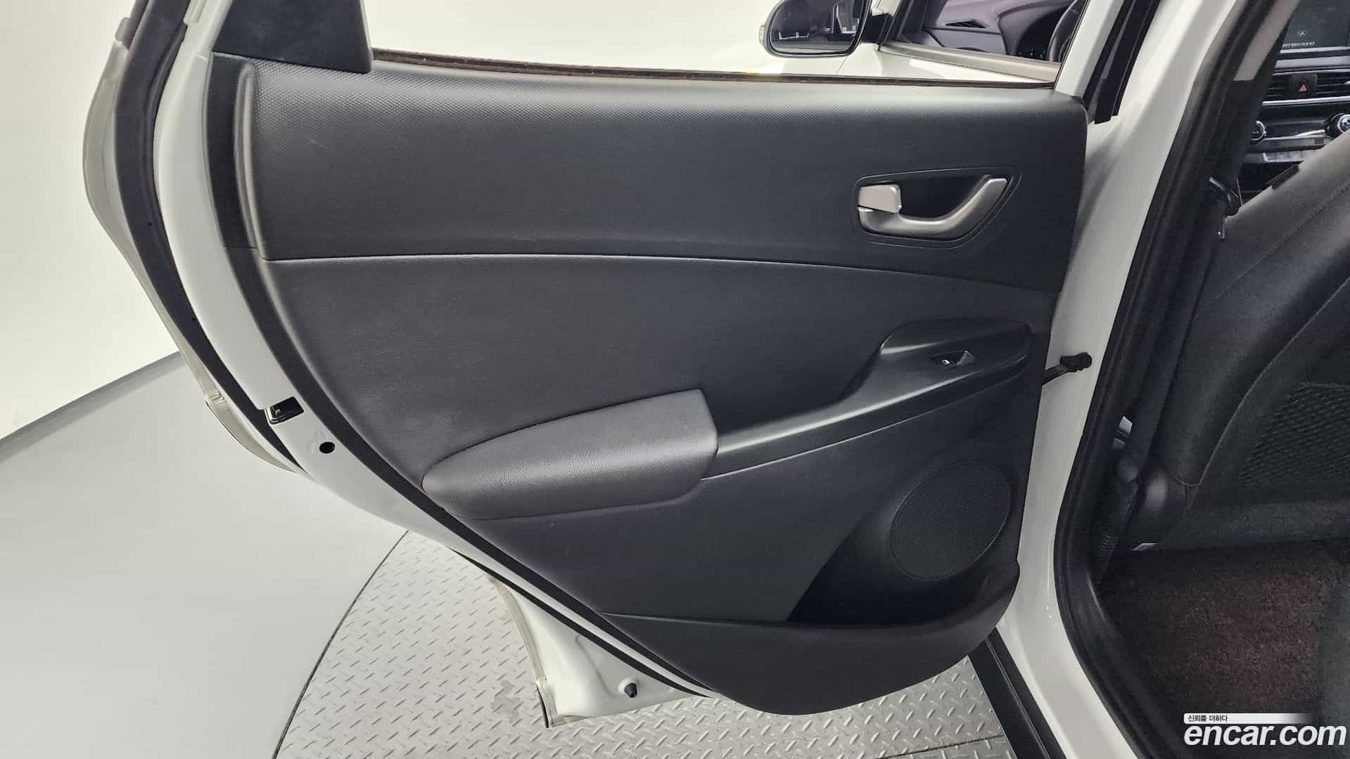 Kona Hyundai 2019.10-OPTION-020