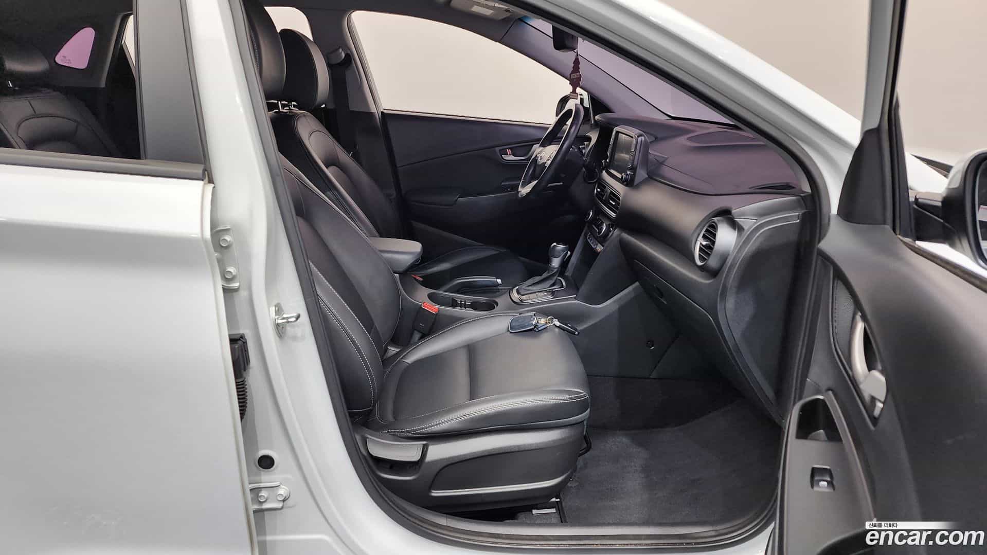 Kona Hyundai 2019.10-INNER-036