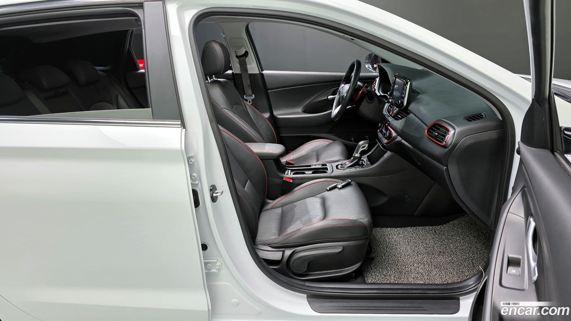 Main__Slider__Photo:i30 Hyundai 2019.8-11