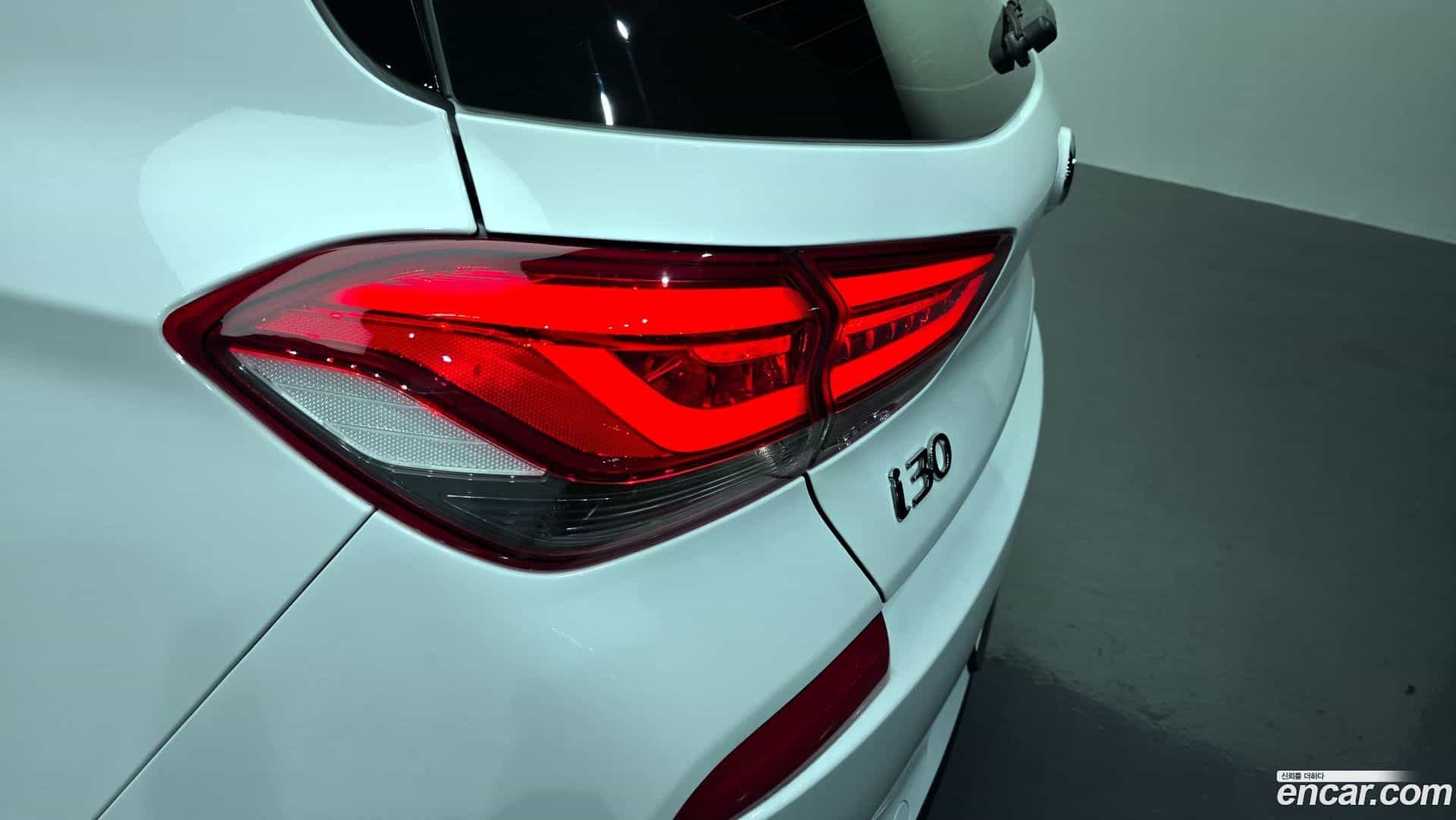 i30 Hyundai 2019.8-OUTER-033
