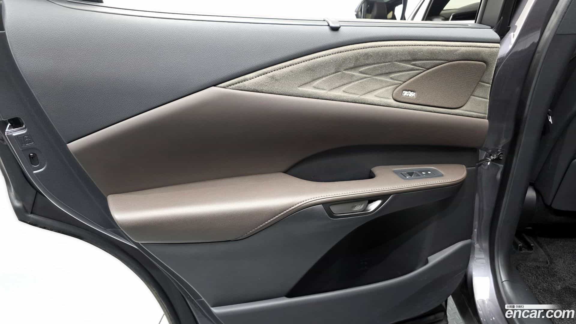 RX Lexus 2024.4-INNER-035
