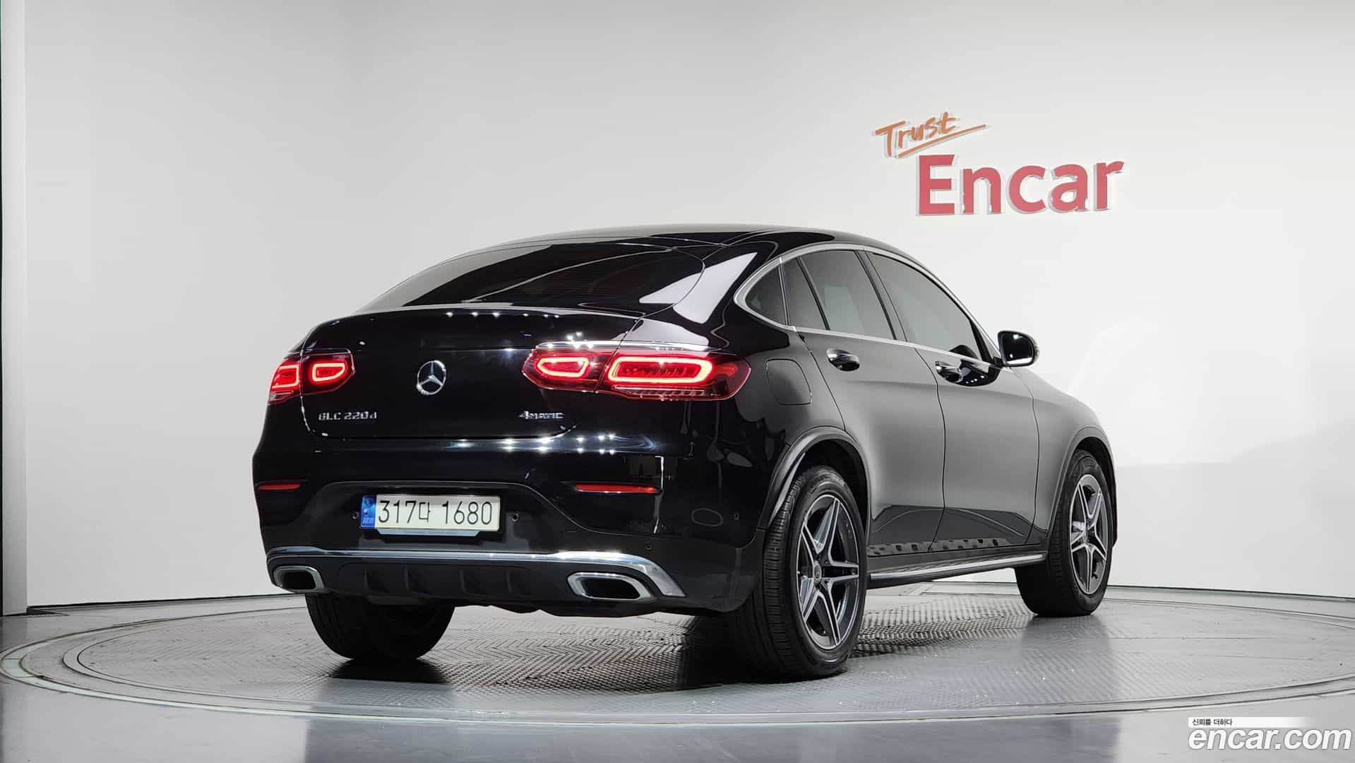 GLC-Class Mercedes-Benz 2021.2-OUTER-002