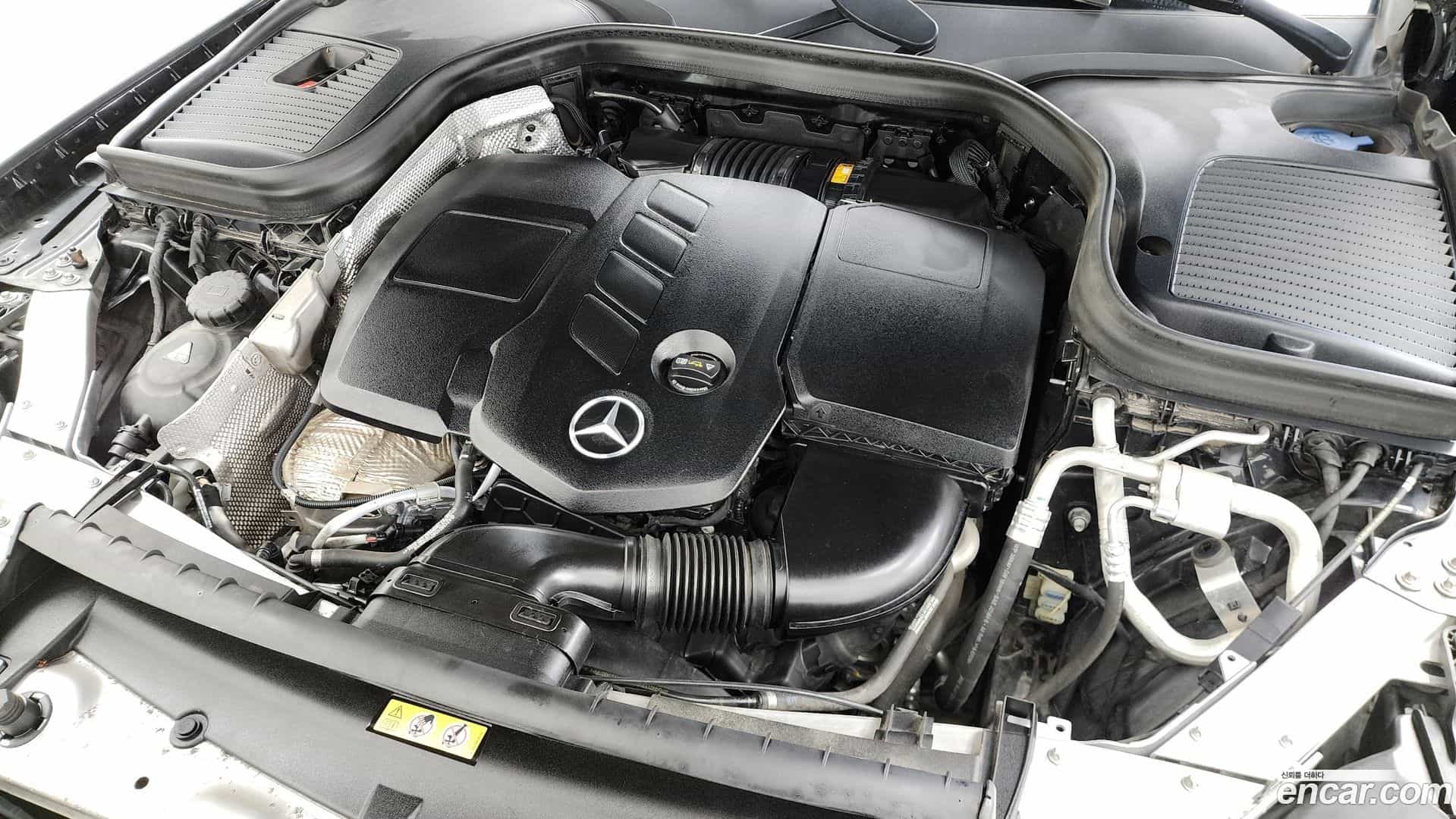 GLC-Class Mercedes-Benz 2021.2-OUTER-006