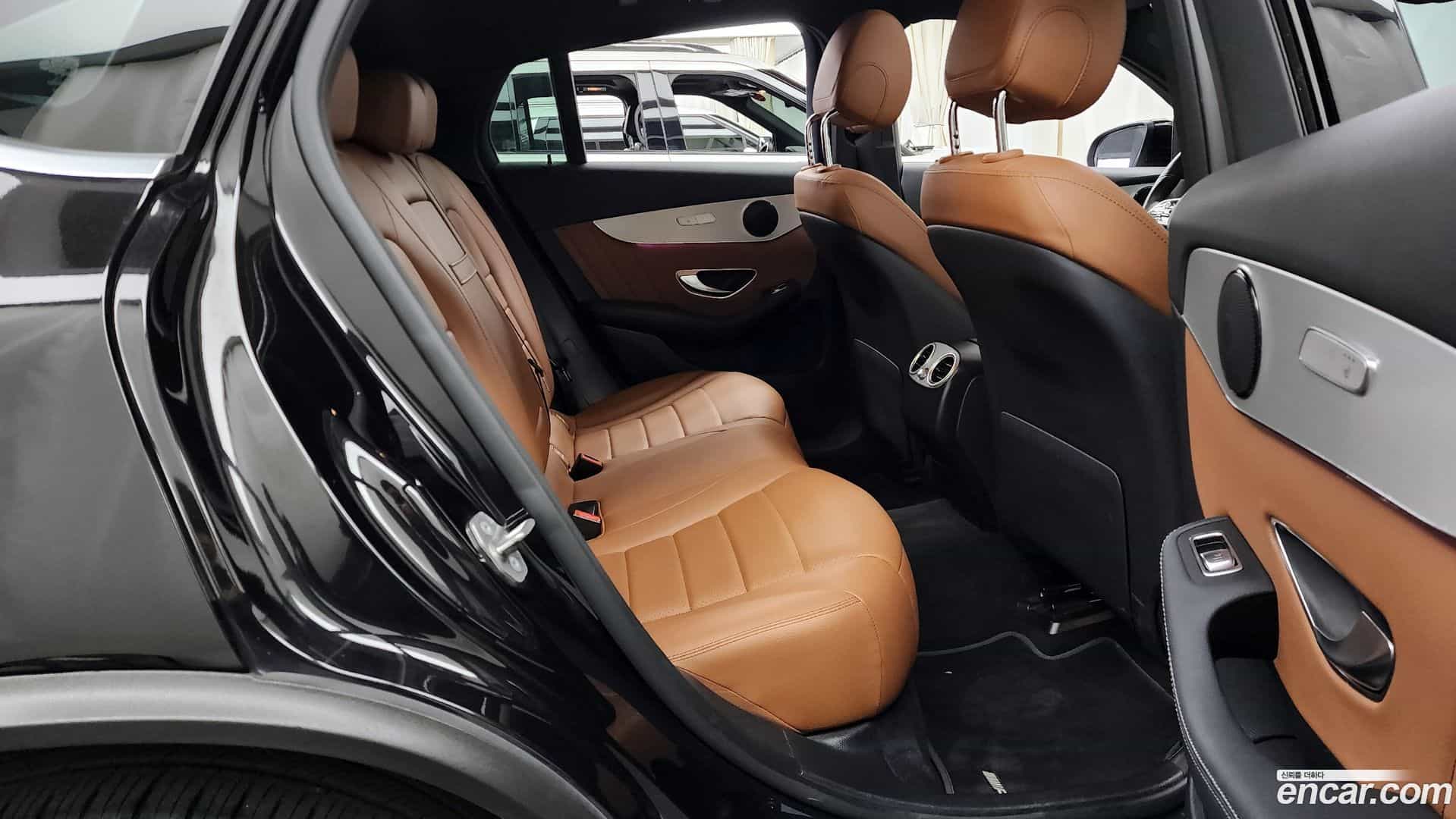 GLC-Class Mercedes-Benz 2021.2-OPTION-016