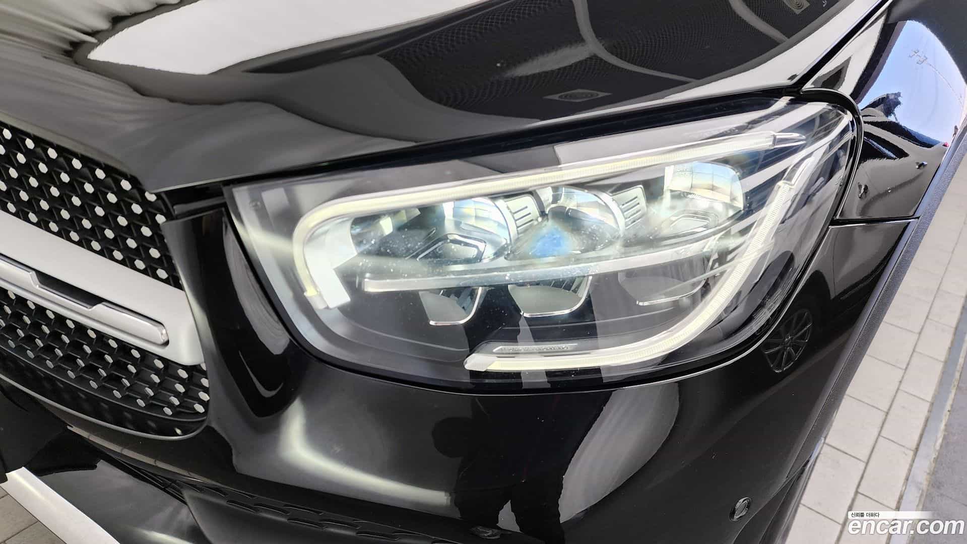 GLC-Class Mercedes-Benz 2021.2-OUTER-032
