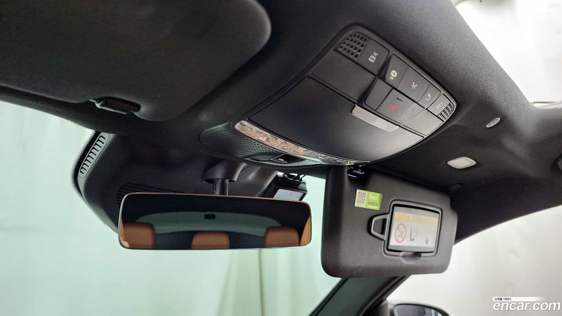 GLC-Class Mercedes-Benz 2021.2-OPTION-044
