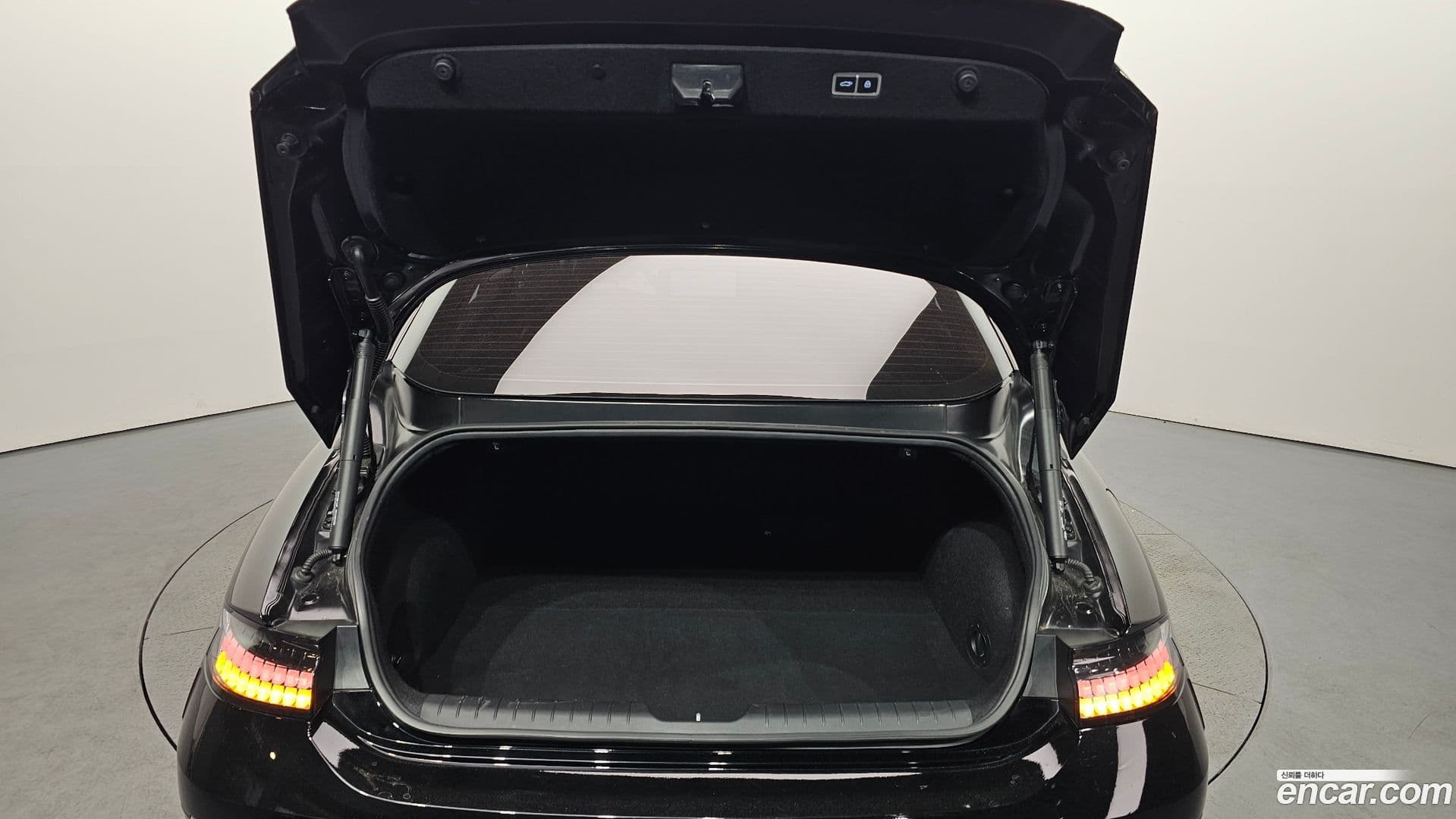 Main__Slider__Photo:Ioniq6 Hyundai 2022.11-30