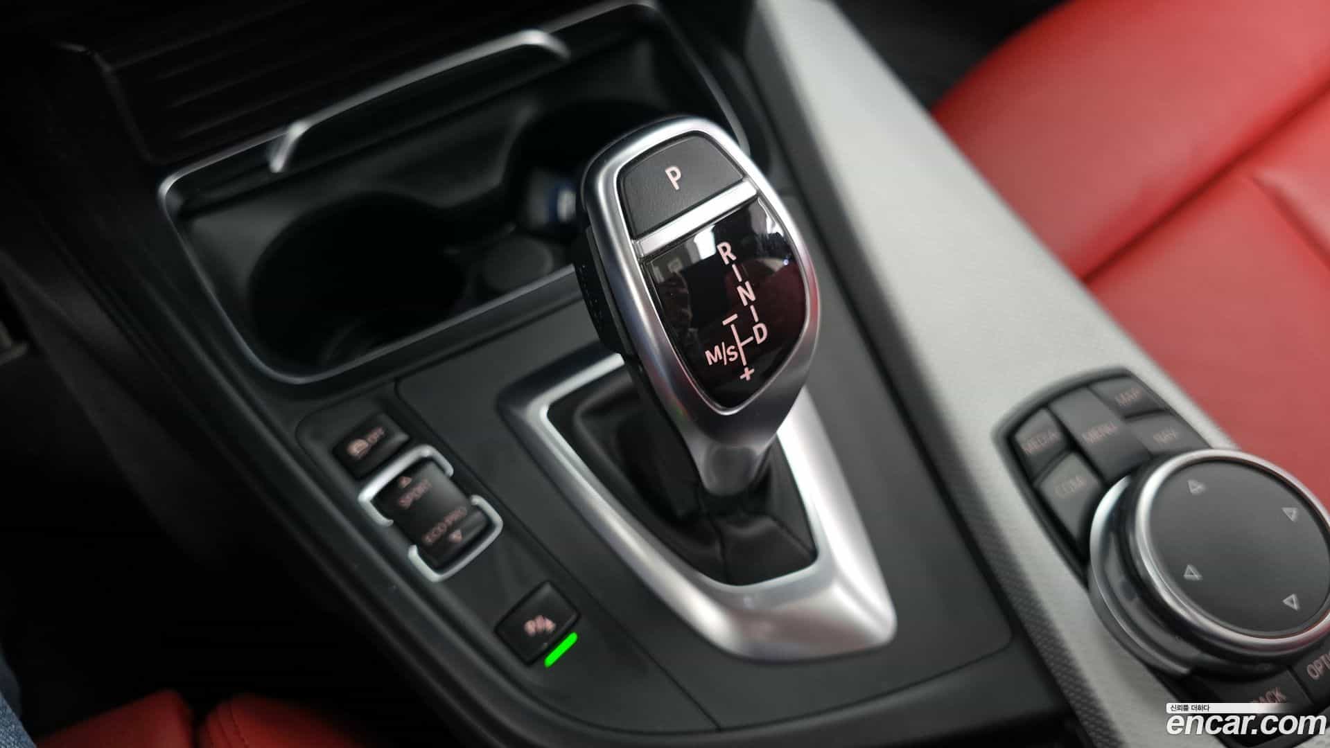 3-Series BMW 2017.9-INNER-009