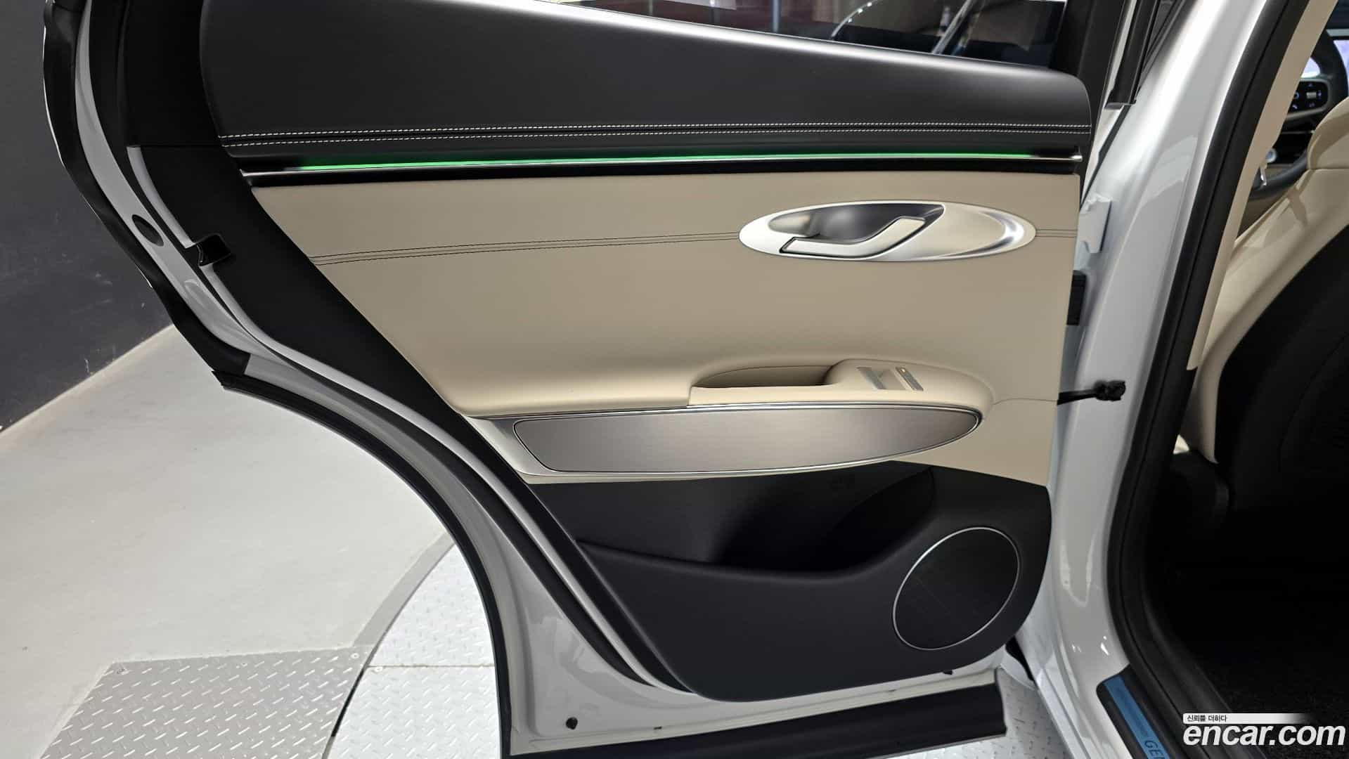 GV70 Genesis 2025.7-INNER-035