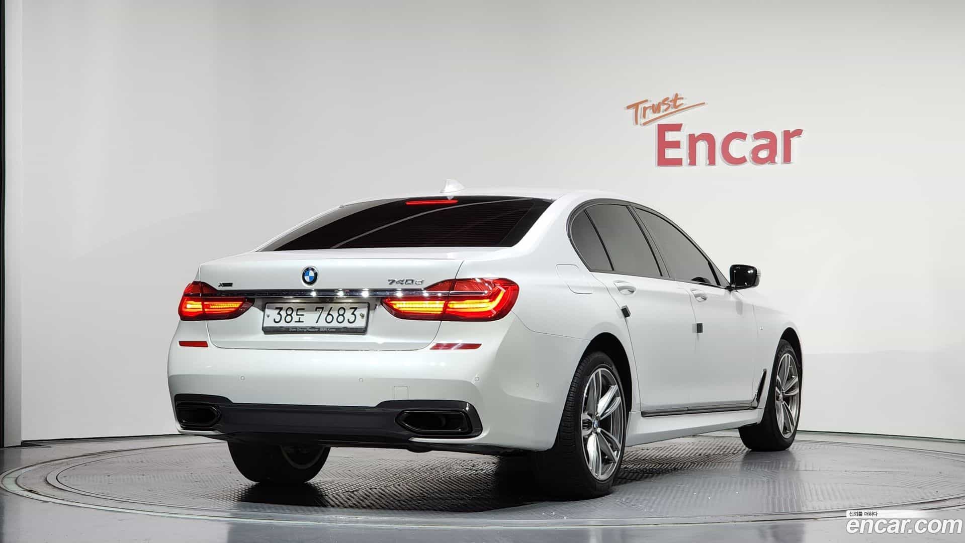 7-Series BMW 2018.11-OUTER-002