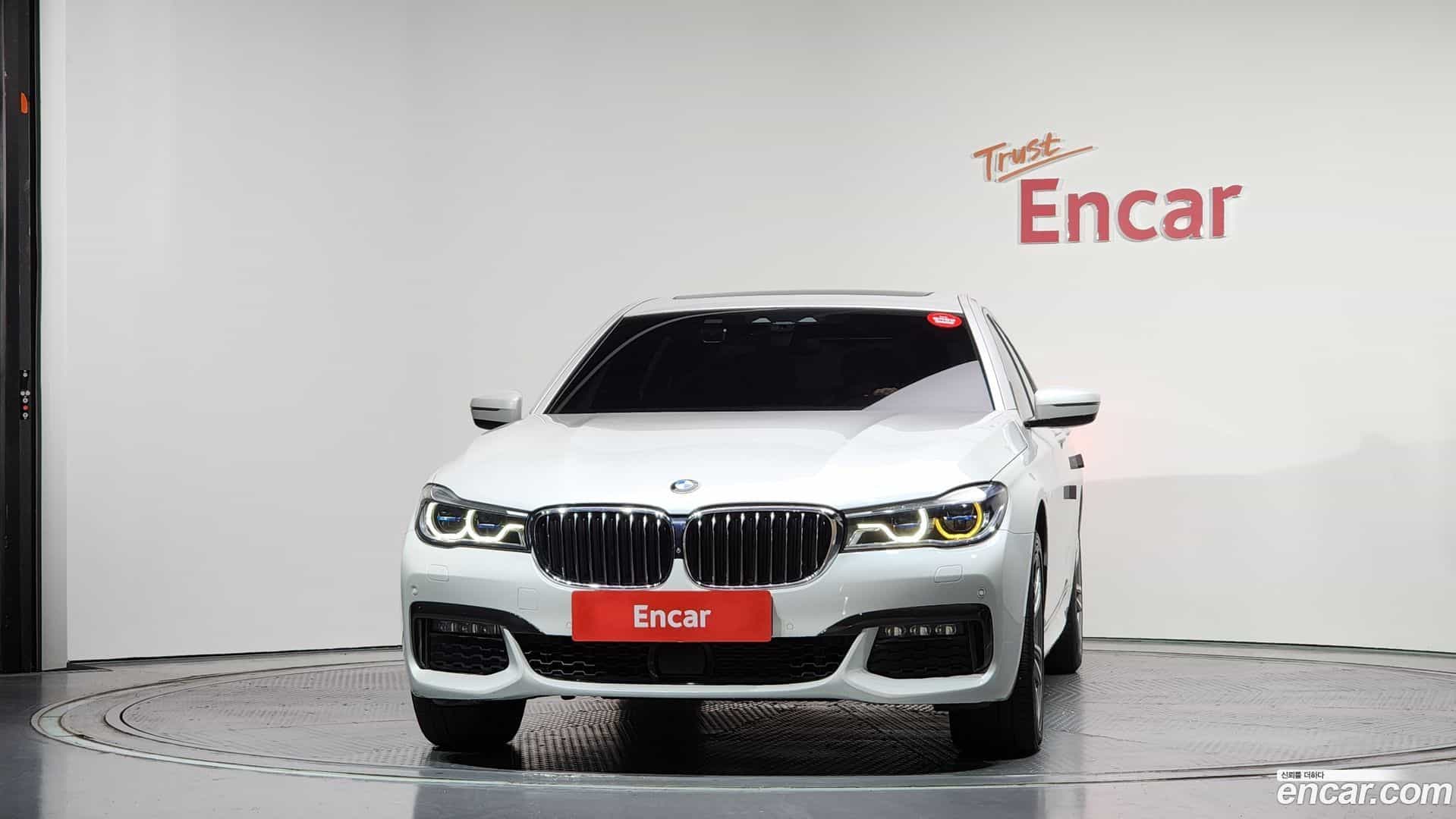 7-Series BMW 2018.11-OUTER-003