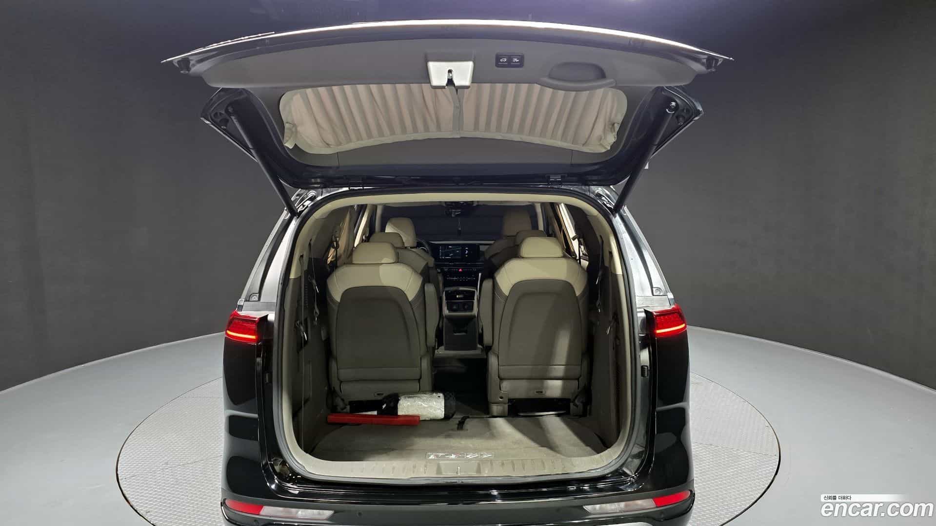 Canival Kia 2023.2-OPTION-024
